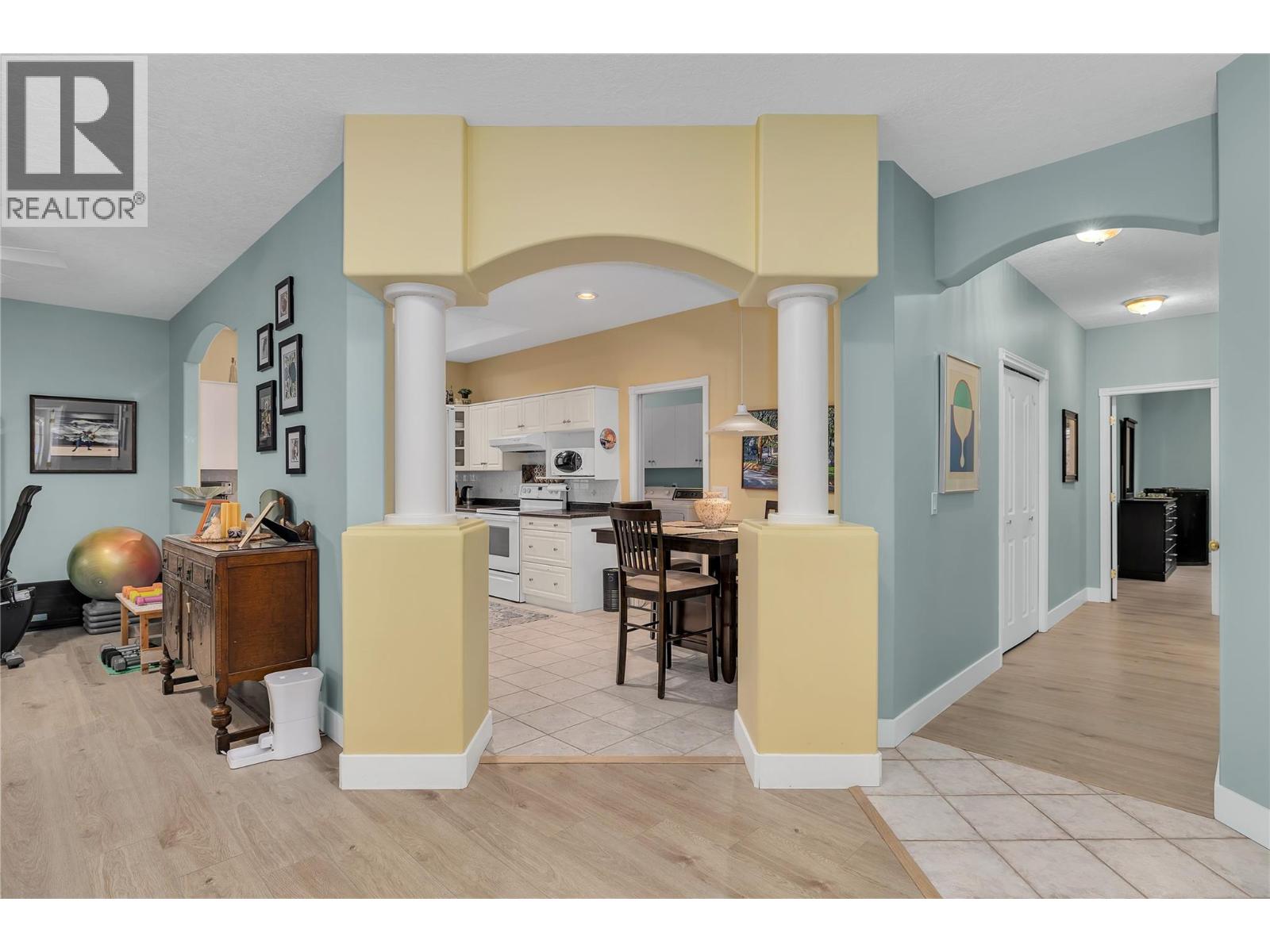 452 Glen Pine Court Unit# 22, Kelowna, British Columbia  V1V 1W7 - Photo 5 - 10377131