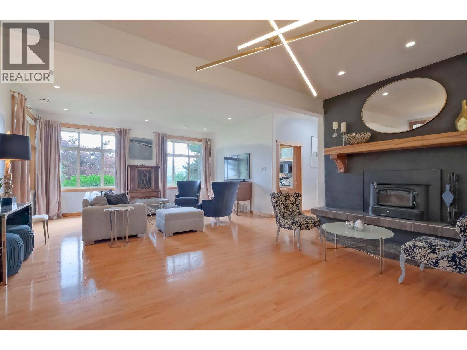 119 Sunglo Drive, Penticton, British Columbia  V2A 8X6 - Photo 5 - 10377391