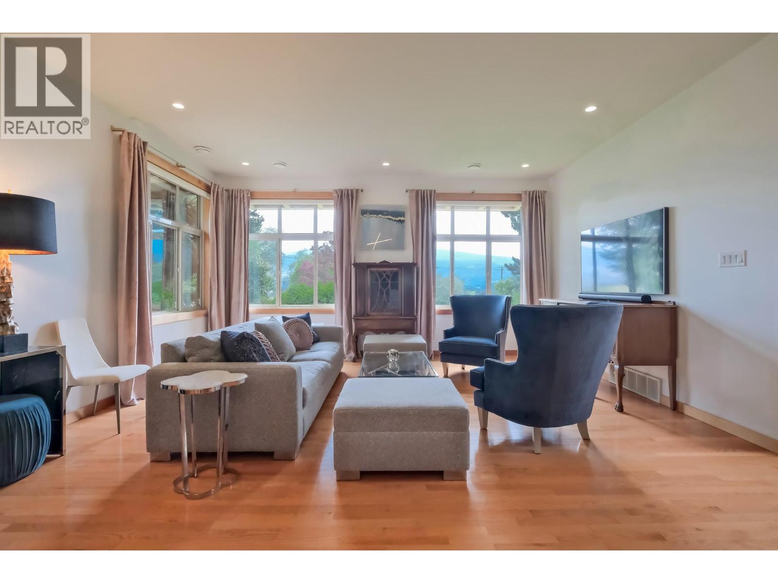 119 Sunglo Drive, Penticton, British Columbia  V2A 8X6 - Photo 6 - 10377391