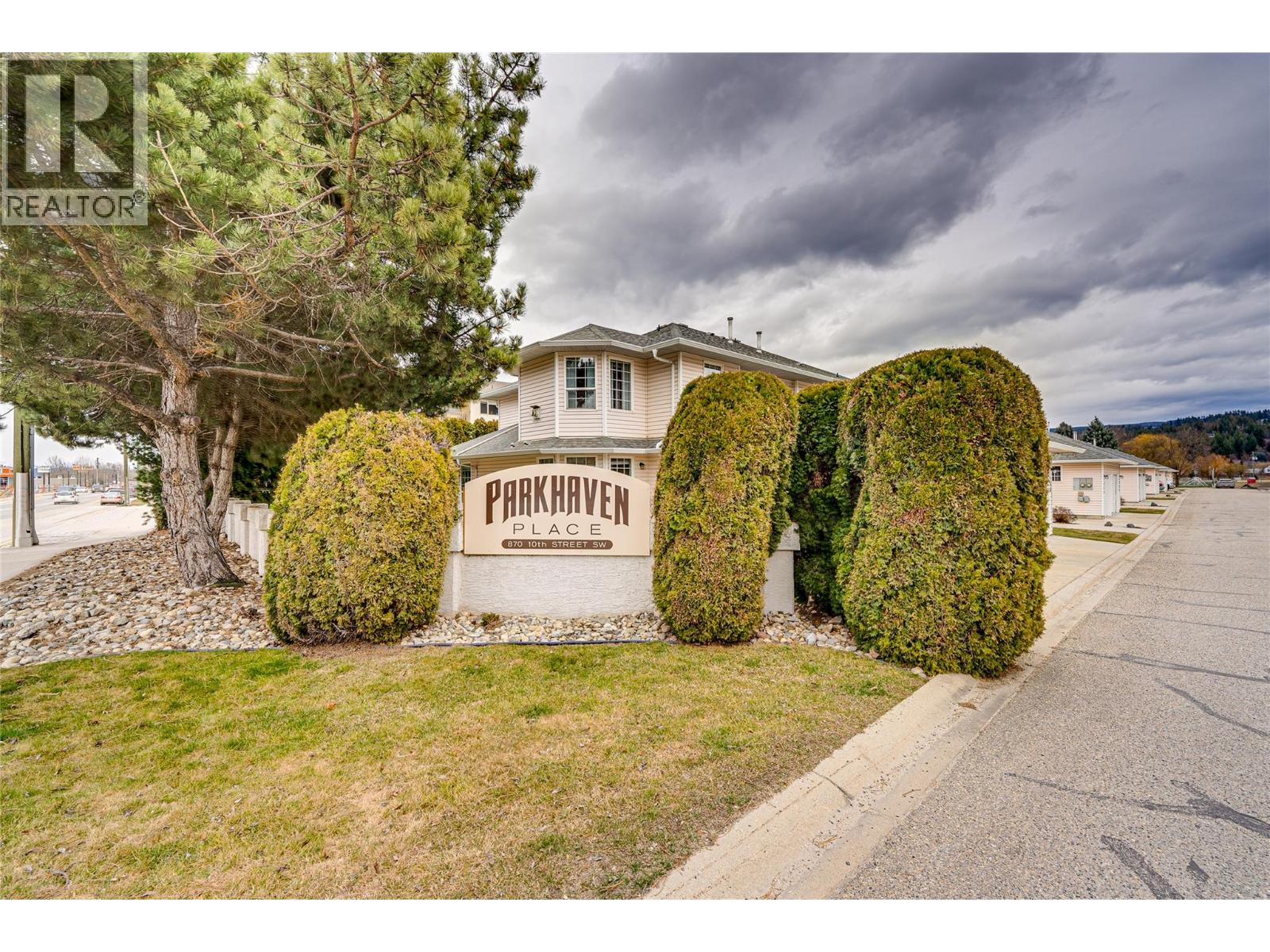 870 10 Street Sw Unit# 101, Salmon Arm, British Columbia  V1E 1L9 - Photo 3 - 10377235