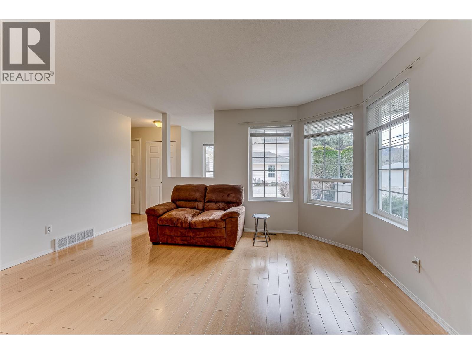 870 10 Street Sw Unit# 101, Salmon Arm, British Columbia  V1E 1L9 - Photo 7 - 10377235