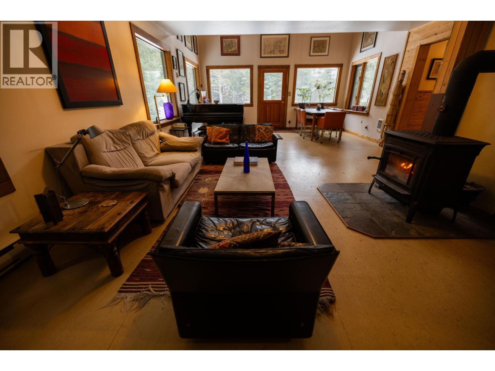 6225 Porto Rico Ymir Road, Ymir, British Columbia  V0G 2K0 - Photo 13 - 10377305