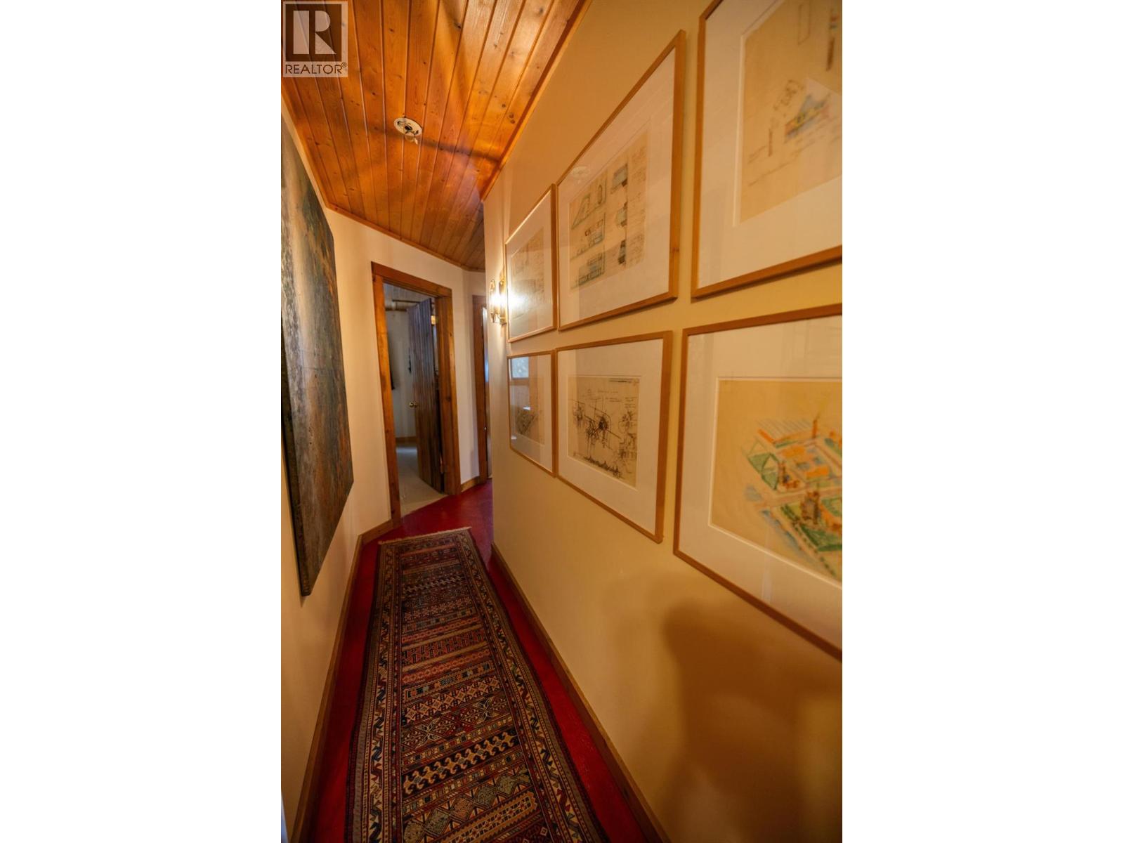 6225 Porto Rico Ymir Road, Ymir, British Columbia  V0G 2K0 - Photo 29 - 10377305