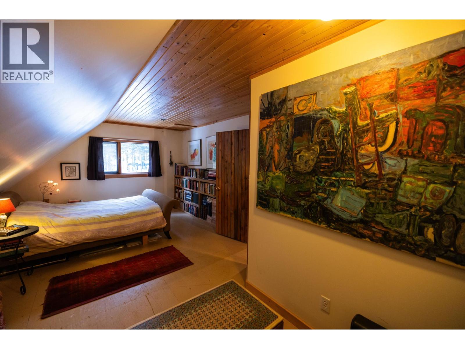 6225 Porto Rico Ymir Road, Ymir, British Columbia  V0G 2K0 - Photo 31 - 10377305