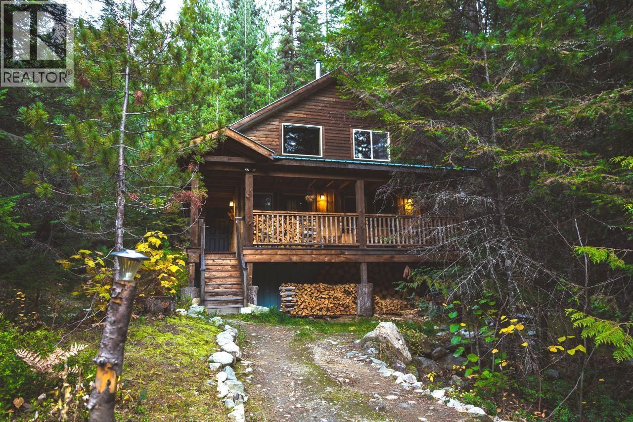 6225 Porto Rico Ymir Road, Ymir, British Columbia  V0G 2K0 - Photo 43 - 10377305