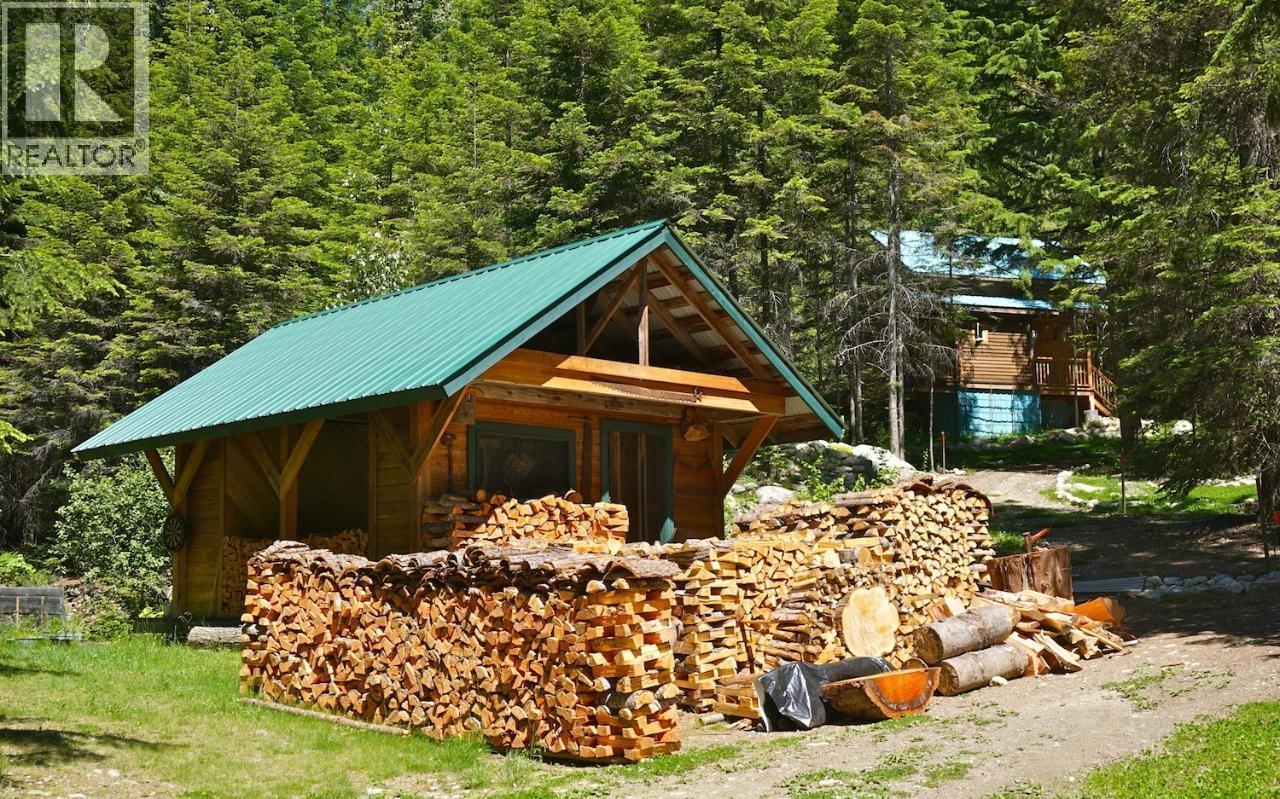 6225 Porto Rico Ymir Road, Ymir, British Columbia  V0G 2K0 - Photo 57 - 10377305