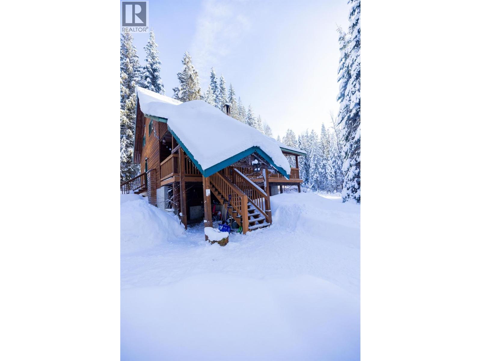 6225 Porto Rico Ymir Road, Ymir, British Columbia  V0G 2K0 - Photo 6 - 10377305