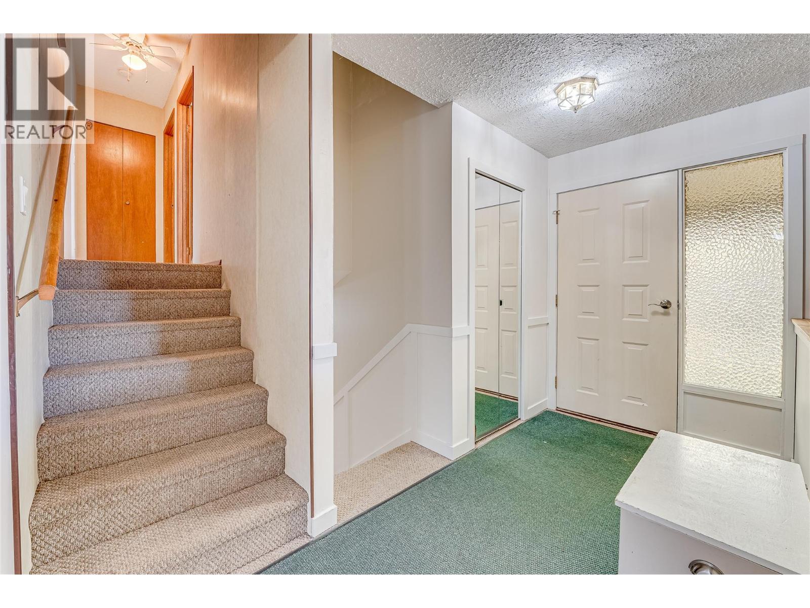 6312 Learmouth Road, Coldstream, British Columbia  V1B 3G3 - Photo 3 - 10377233