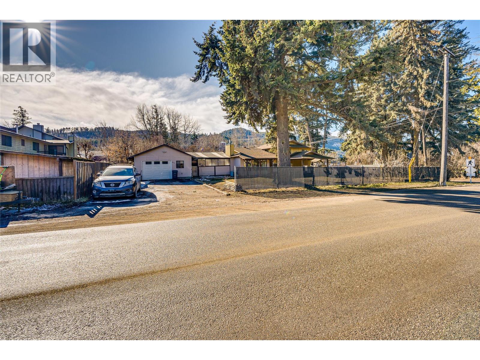 6312 Learmouth Road, Coldstream, British Columbia  V1B 3G3 - Photo 42 - 10377233