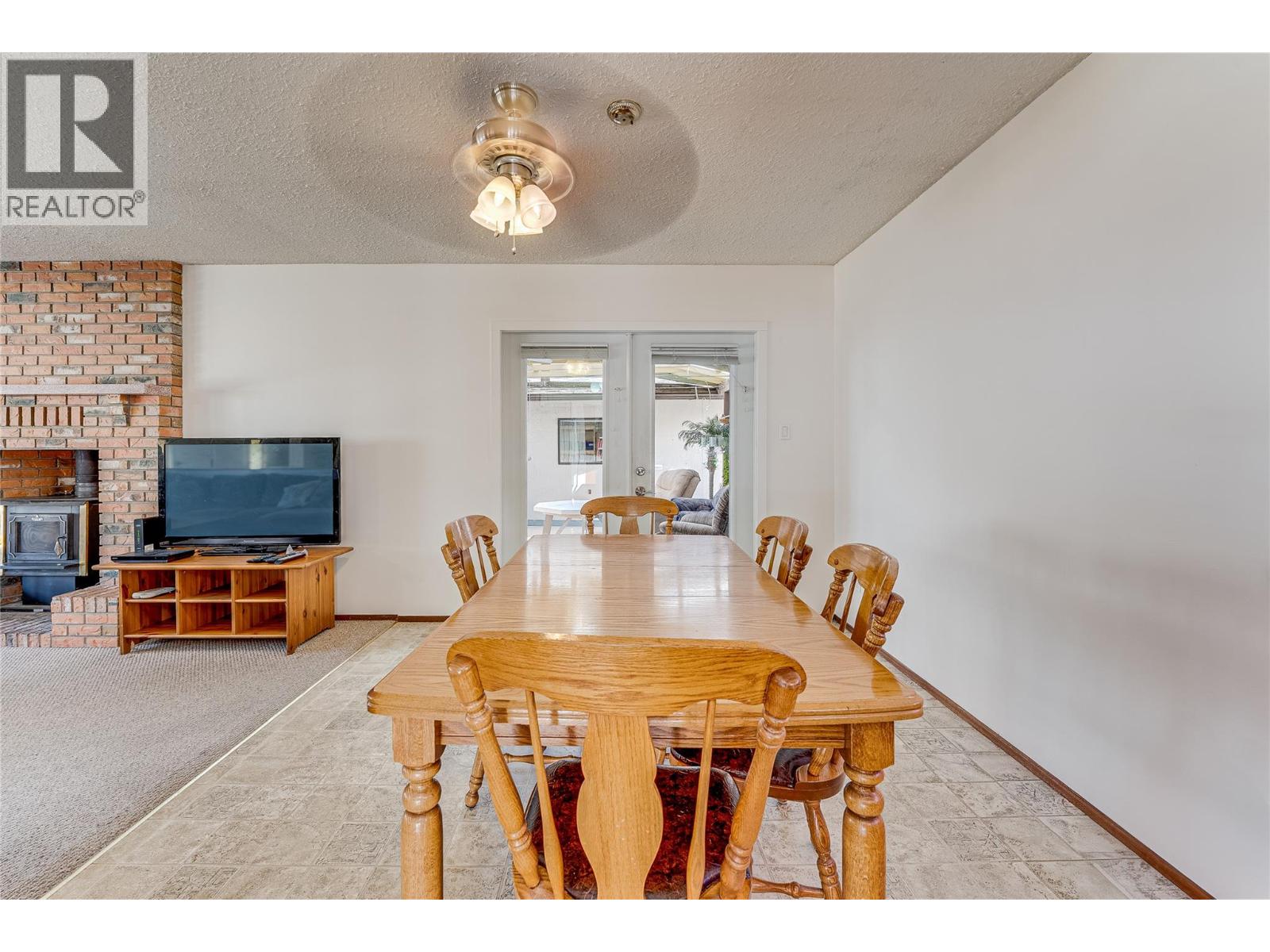 6312 Learmouth Road, Coldstream, British Columbia  V1B 3G3 - Photo 8 - 10377233