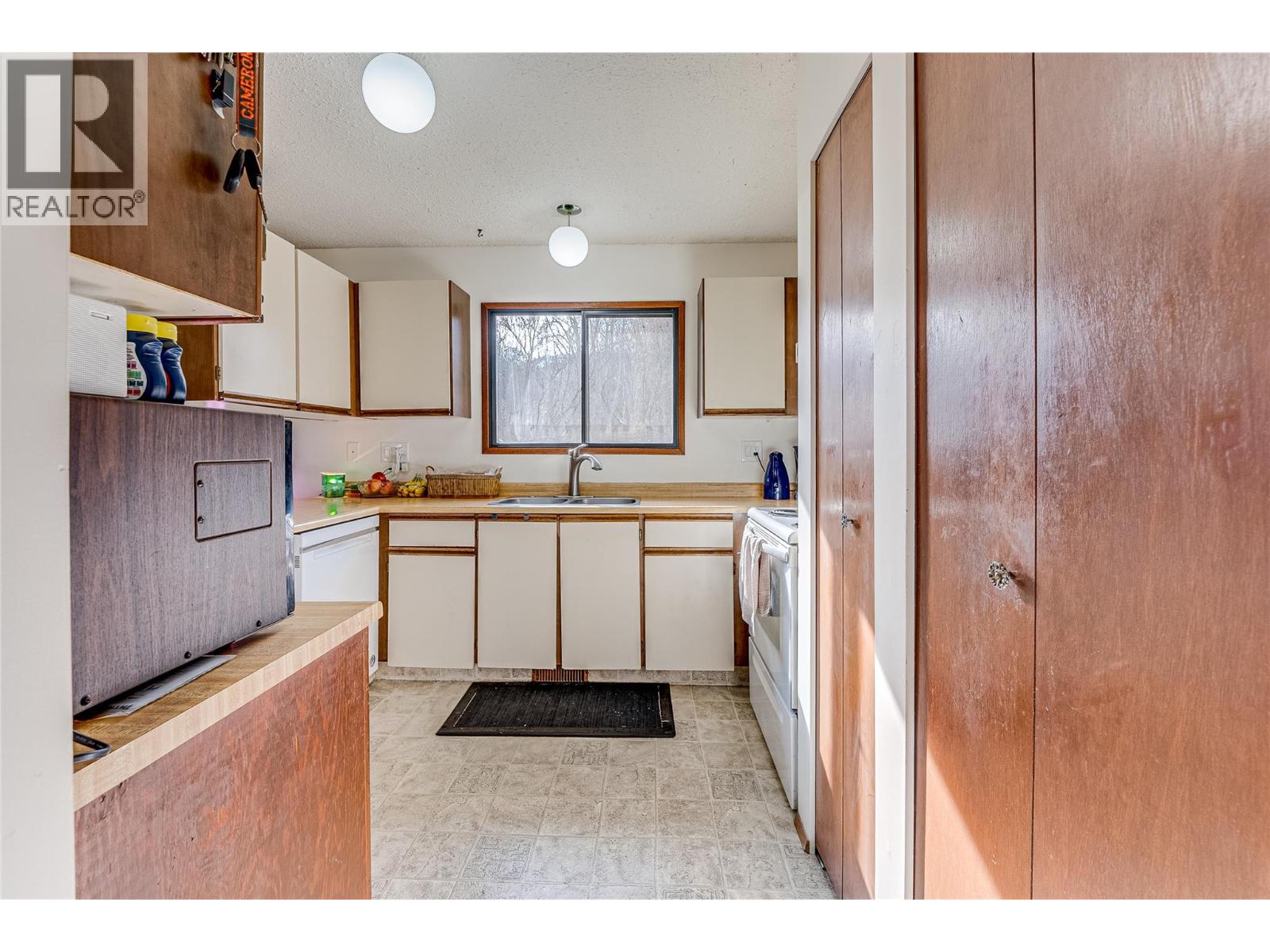 6312 Learmouth Road, Coldstream, British Columbia  V1B 3G3 - Photo 9 - 10377233