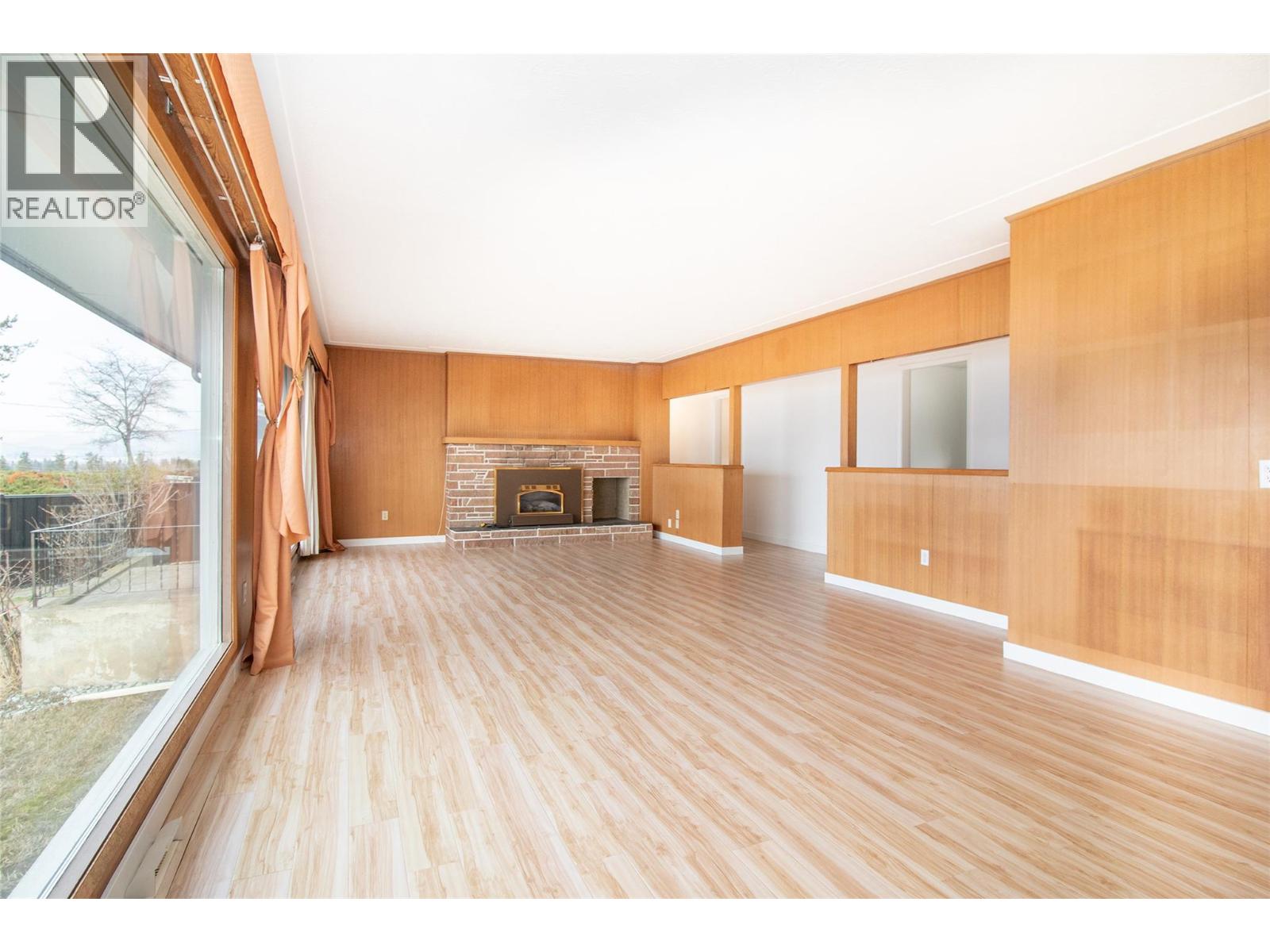 4829 Lakeshore Road, Kelowna, British Columbia  V1W 4H6 - Photo 12 - 10377092