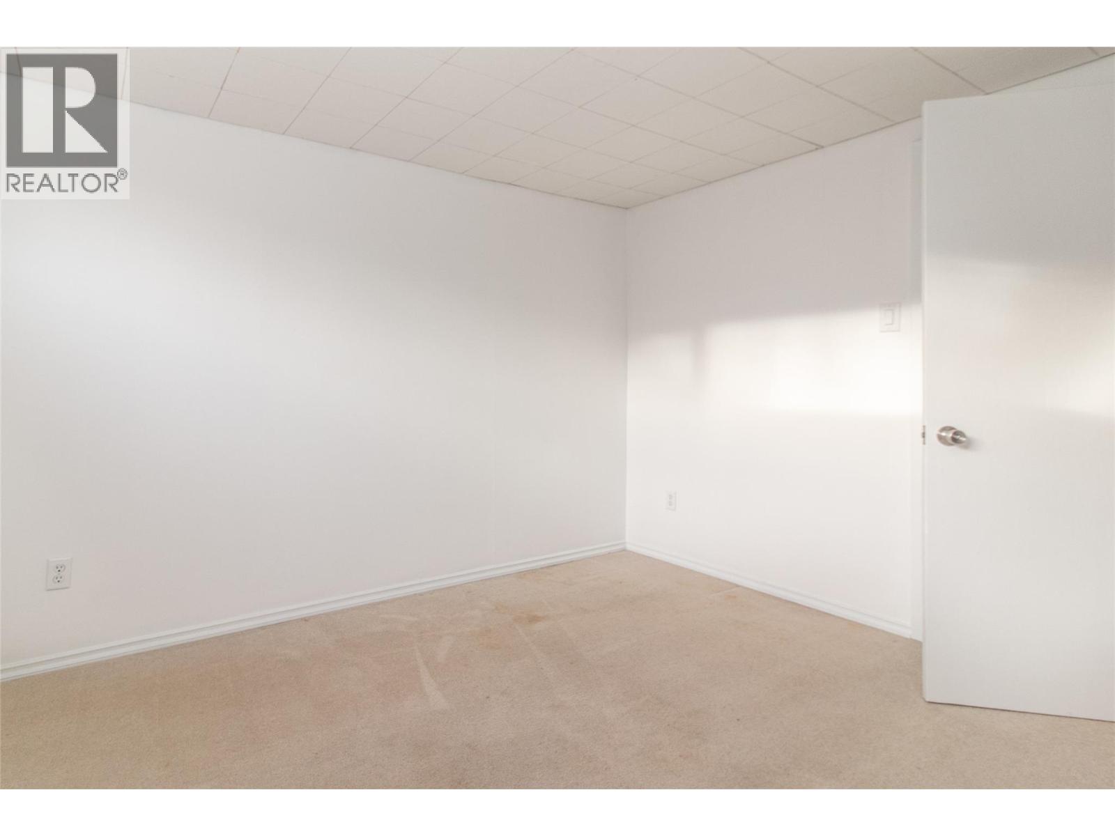 4829 Lakeshore Road, Kelowna, British Columbia  V1W 4H6 - Photo 42 - 10377092