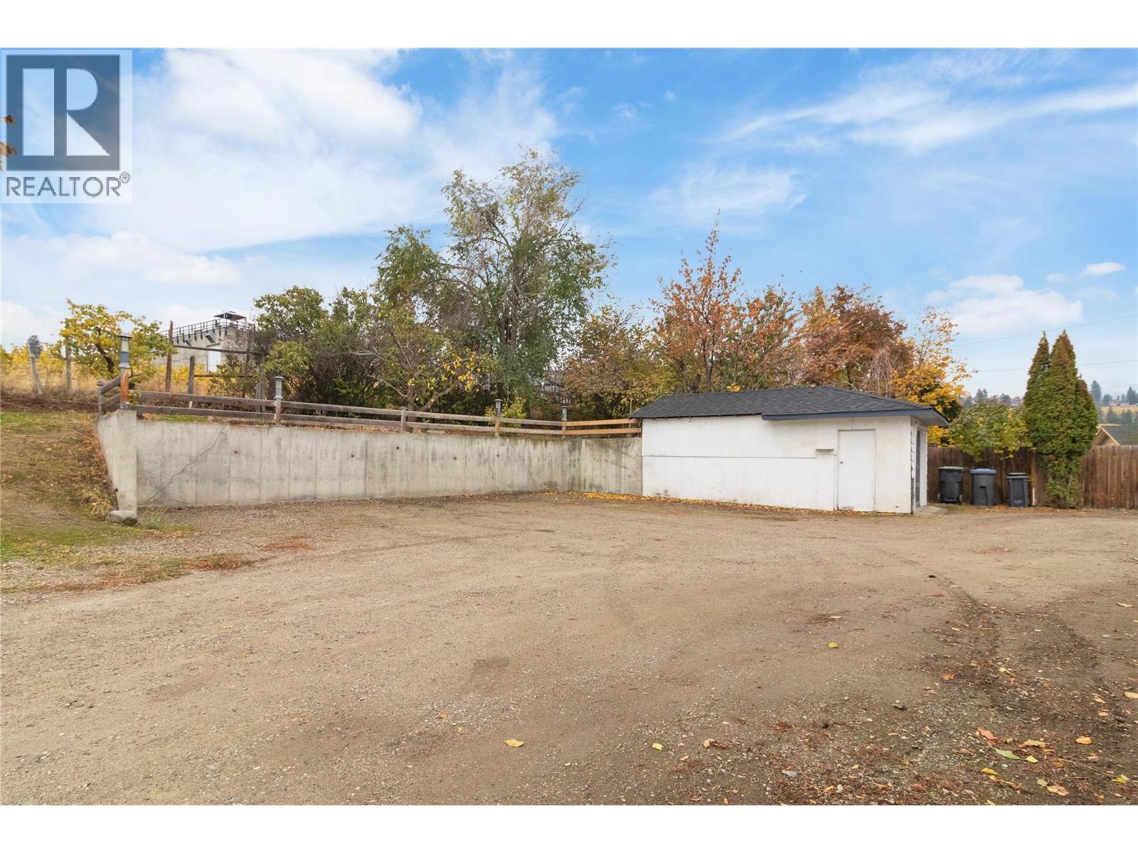 4829 Lakeshore Road, Kelowna, British Columbia  V1W 4H6 - Photo 63 - 10377092