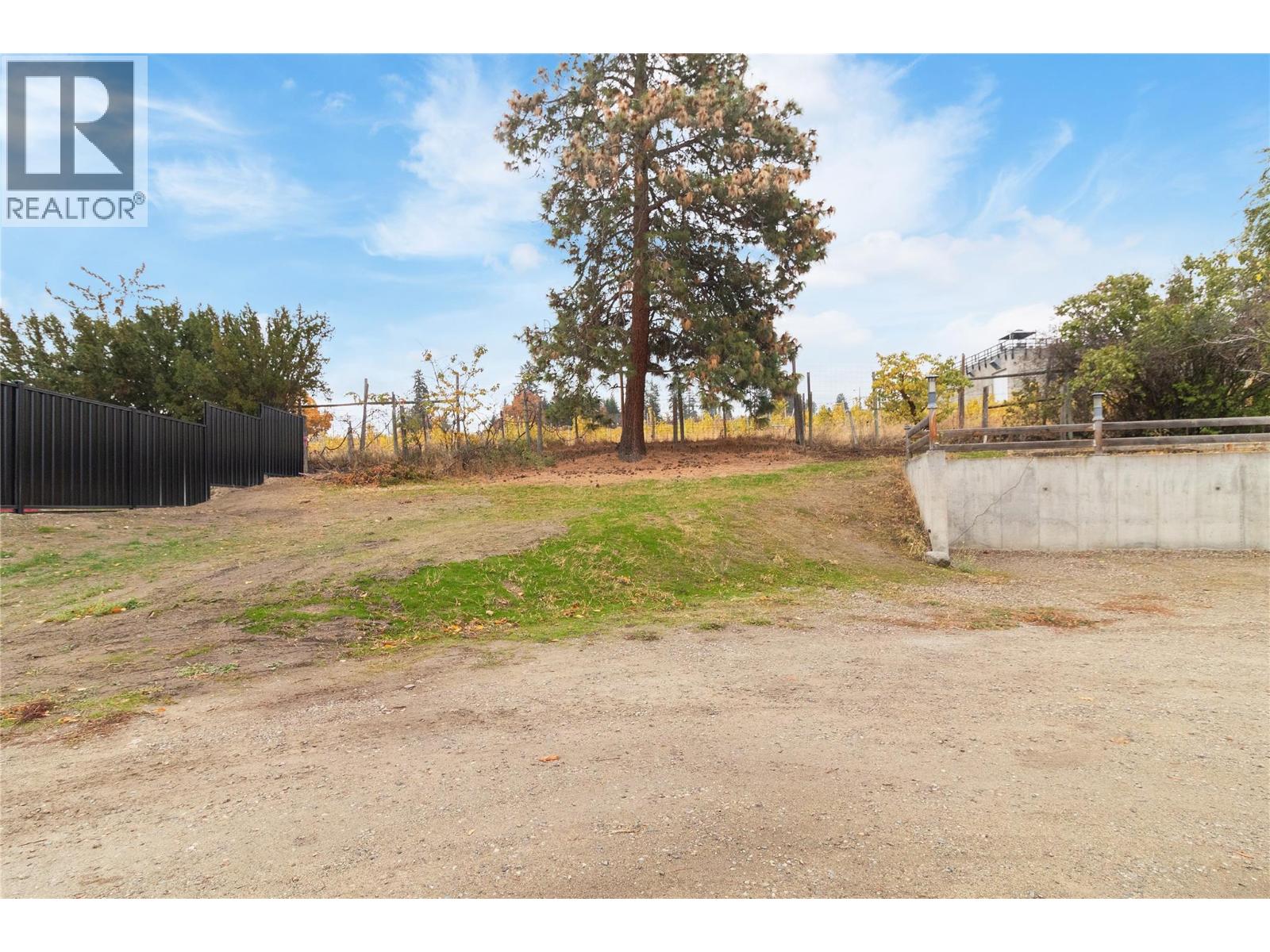 4829 Lakeshore Road, Kelowna, British Columbia  V1W 4H6 - Photo 64 - 10377092