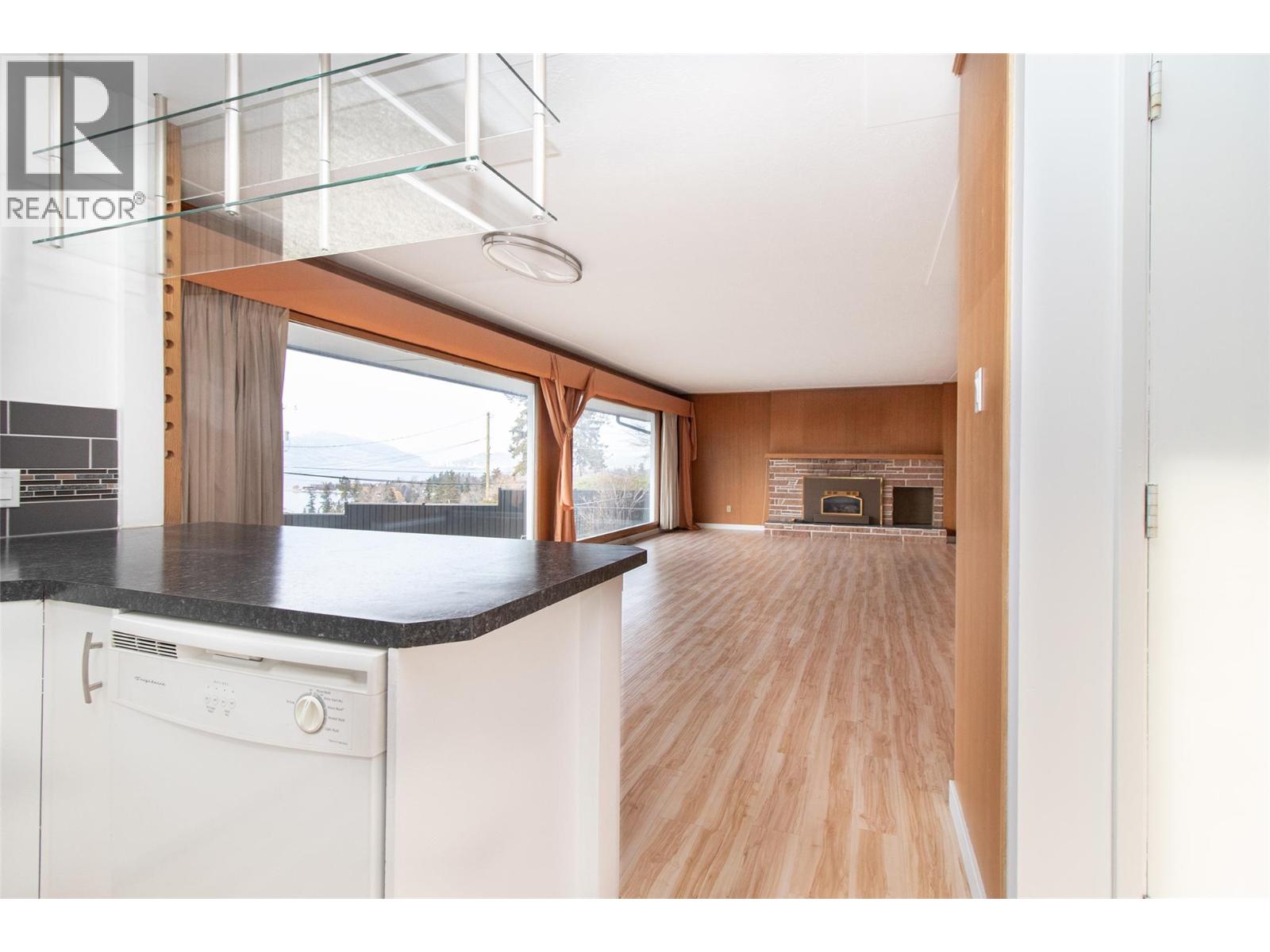 4829 Lakeshore Road, Kelowna, British Columbia  V1W 4H6 - Photo 8 - 10377092