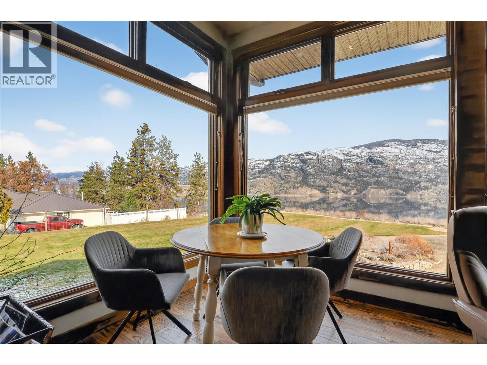 660 Pineview Drive, Kaleden, British Columbia  V0H 1K0 - Photo 11 - 10376682