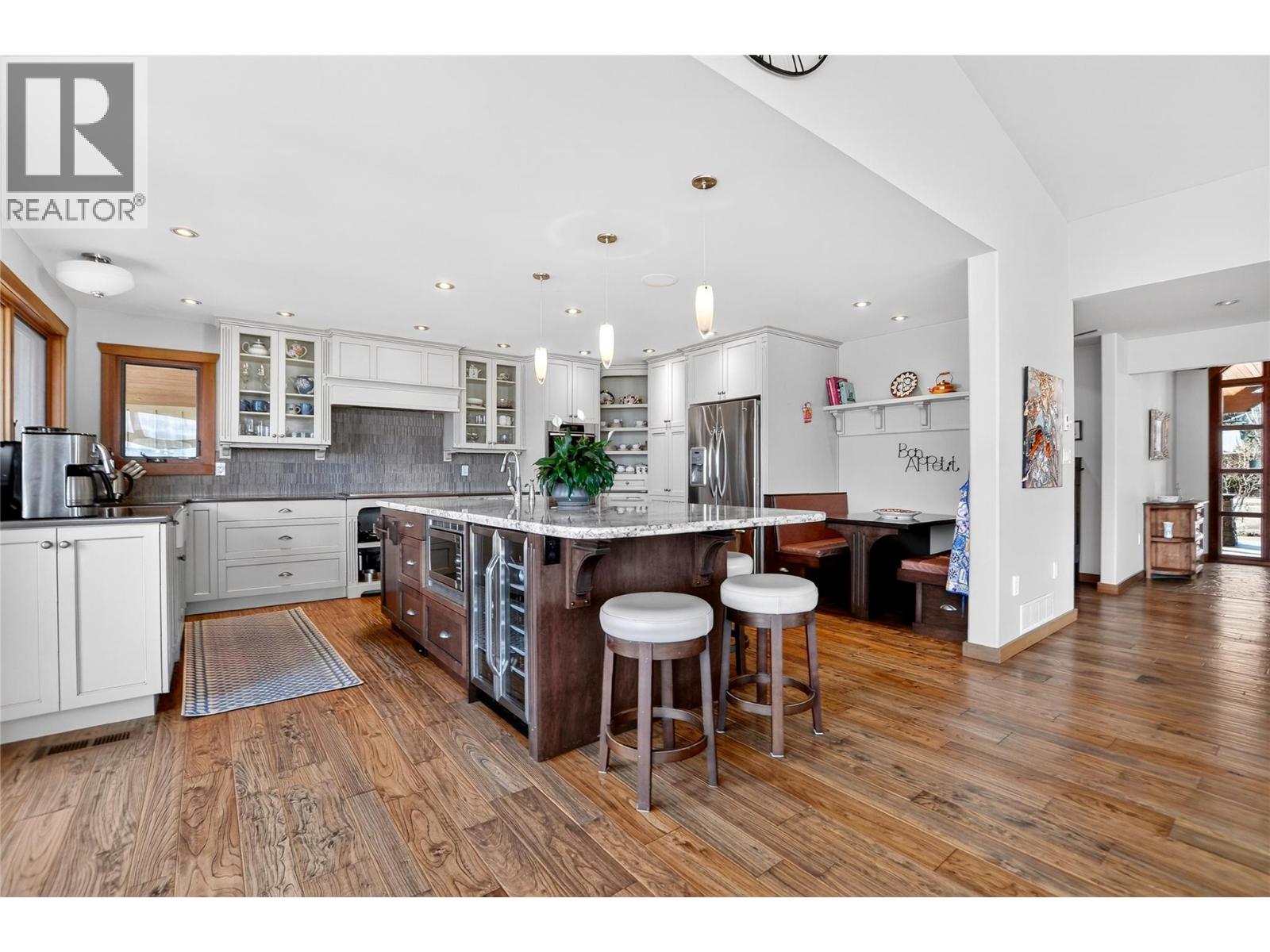 660 Pineview Drive, Kaleden, British Columbia  V0H 1K0 - Photo 12 - 10376682