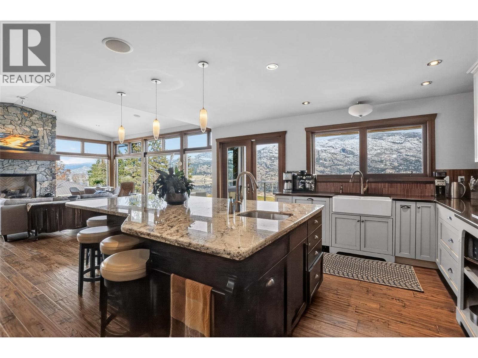 660 Pineview Drive, Kaleden, British Columbia  V0H 1K0 - Photo 13 - 10376682