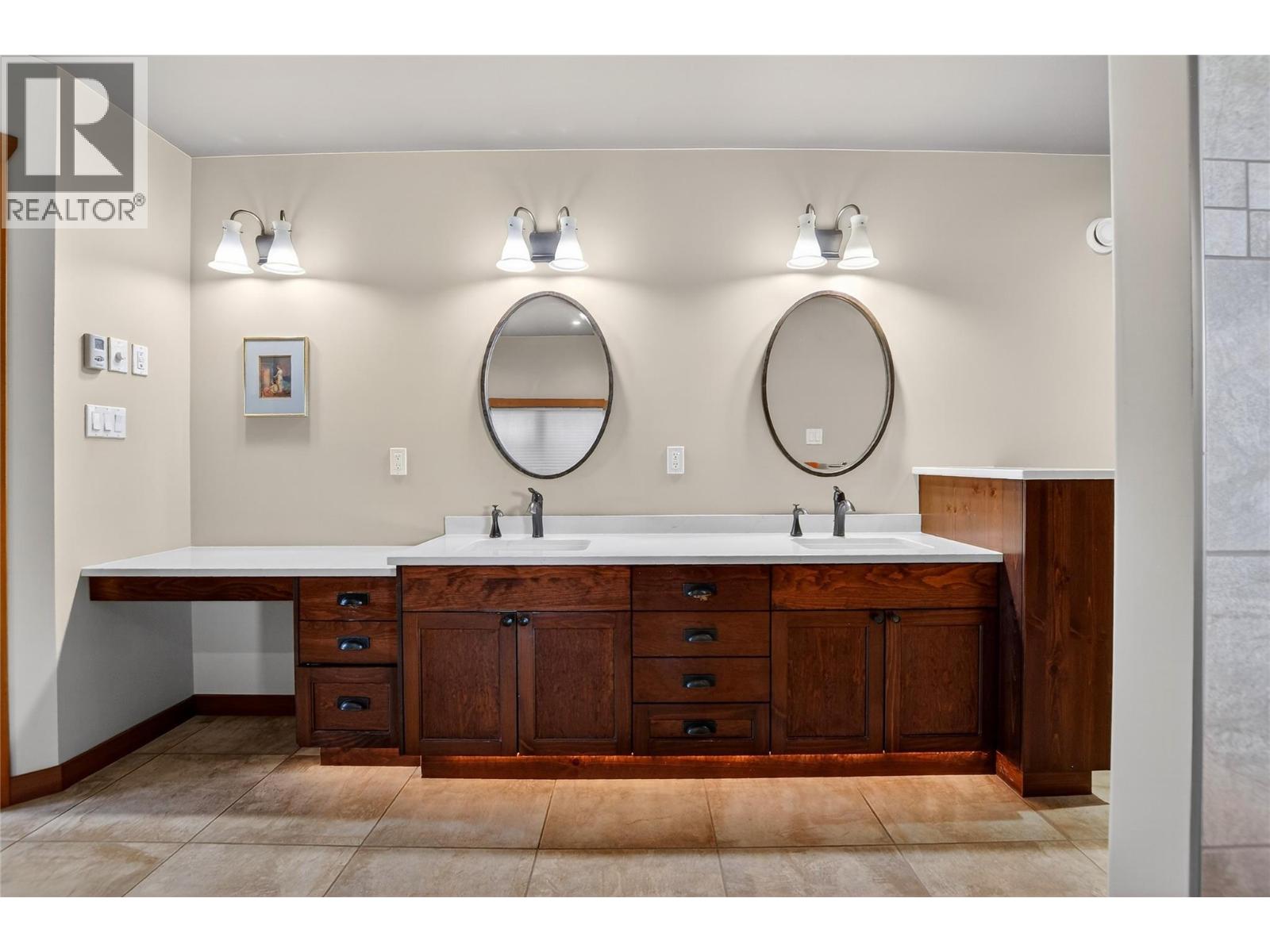 660 Pineview Drive, Kaleden, British Columbia  V0H 1K0 - Photo 18 - 10376682