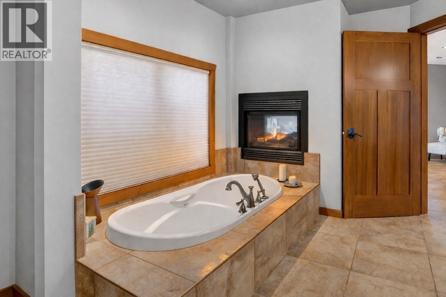 660 Pineview Drive, Kaleden, British Columbia  V0H 1K0 - Photo 19 - 10376682