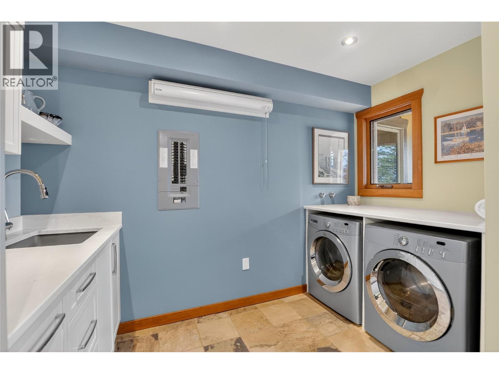 660 Pineview Drive, Kaleden, British Columbia  V0H 1K0 - Photo 24 - 10376682