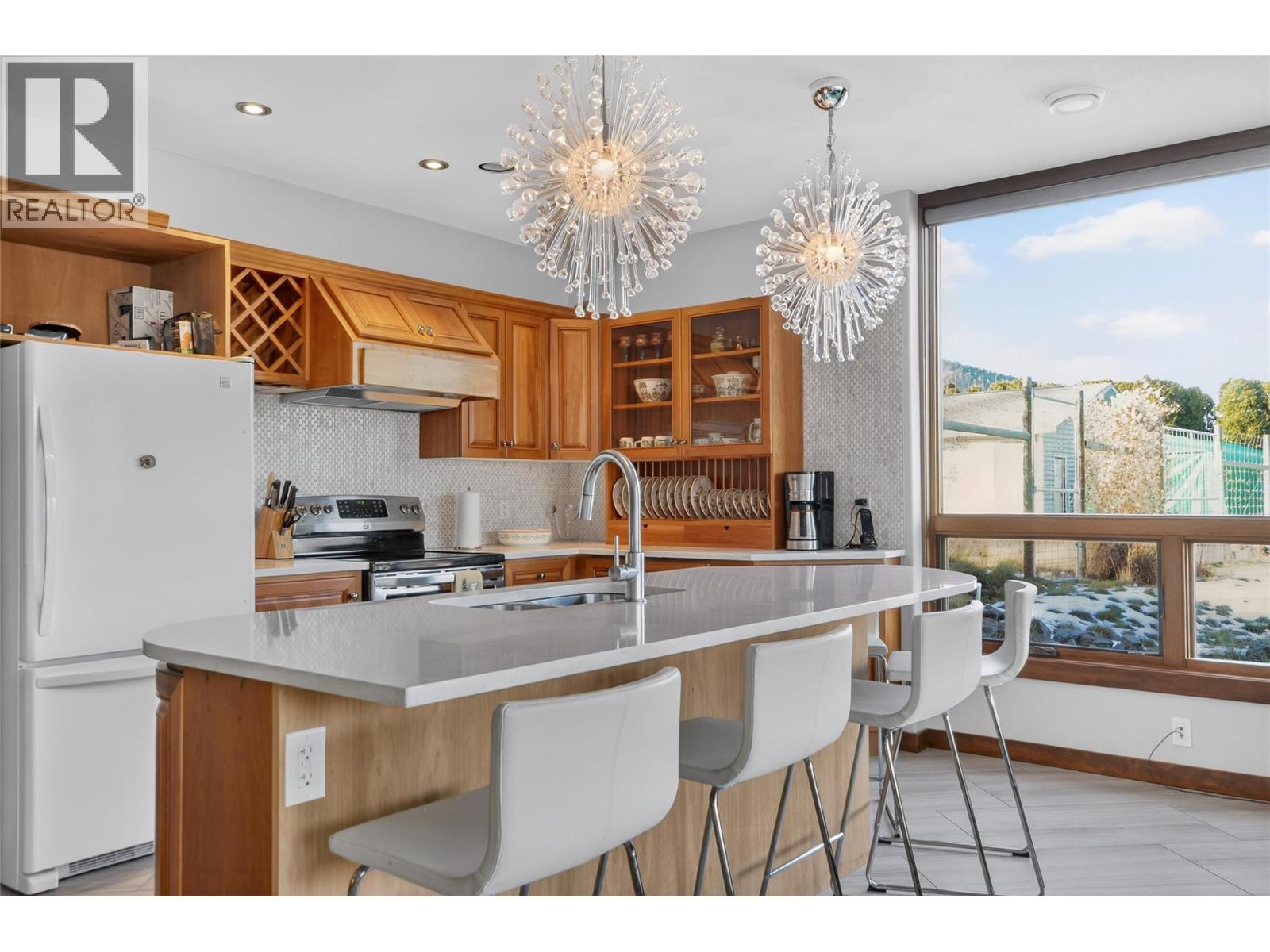 660 Pineview Drive, Kaleden, British Columbia  V0H 1K0 - Photo 32 - 10376682