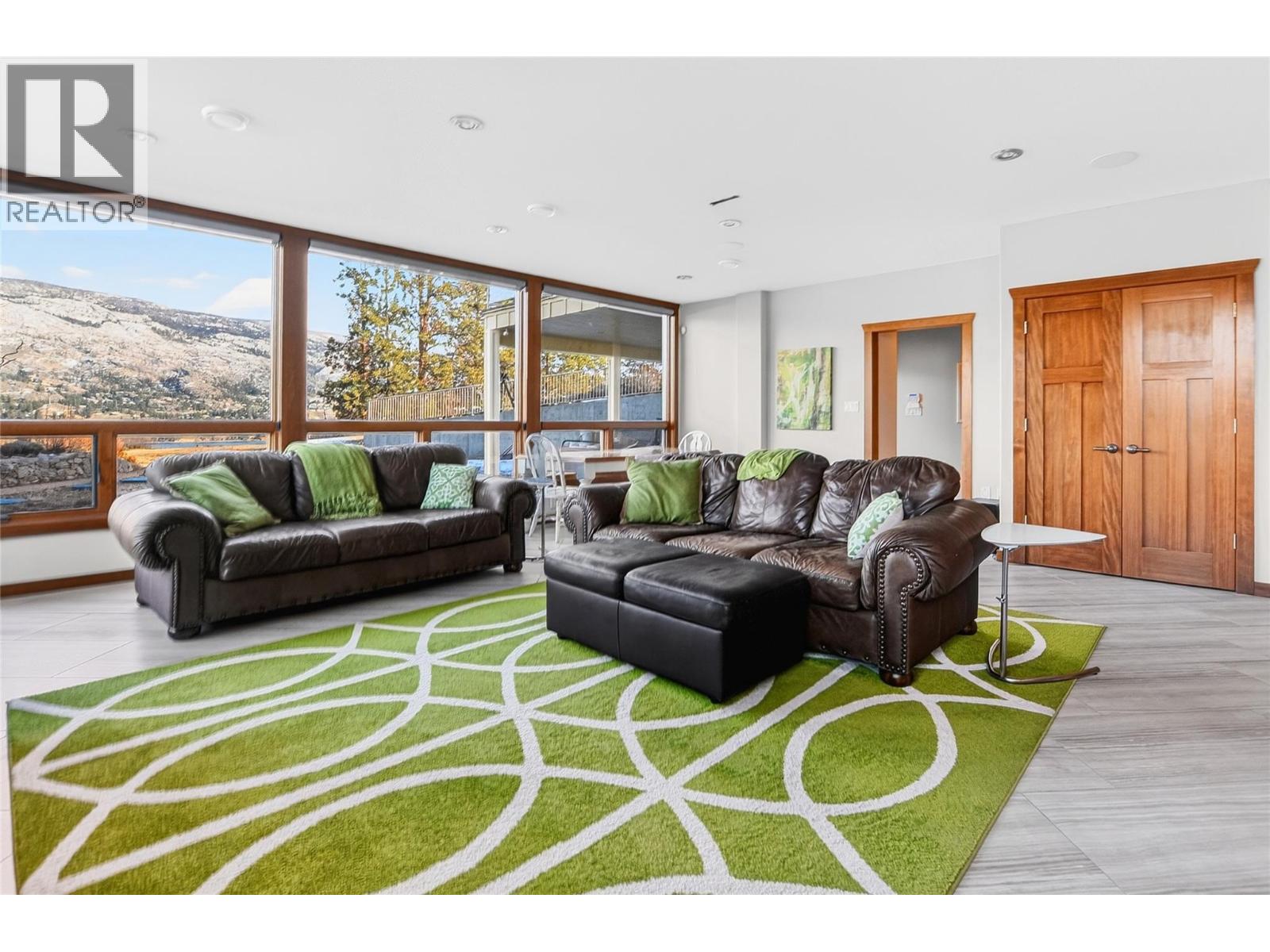 660 Pineview Drive, Kaleden, British Columbia  V0H 1K0 - Photo 33 - 10376682