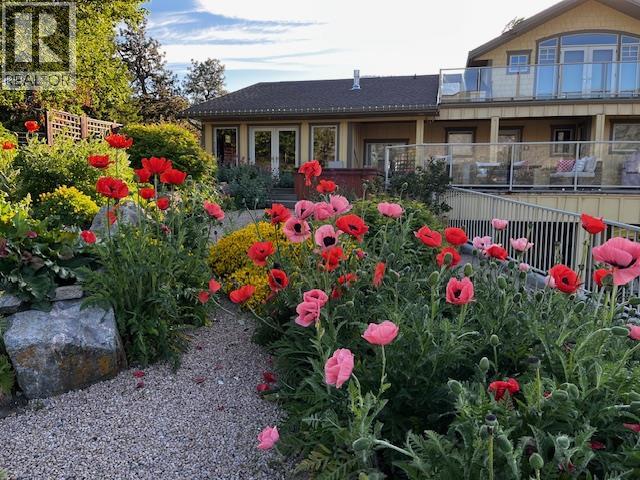 660 Pineview Drive, Kaleden, British Columbia  V0H 1K0 - Photo 44 - 10376682