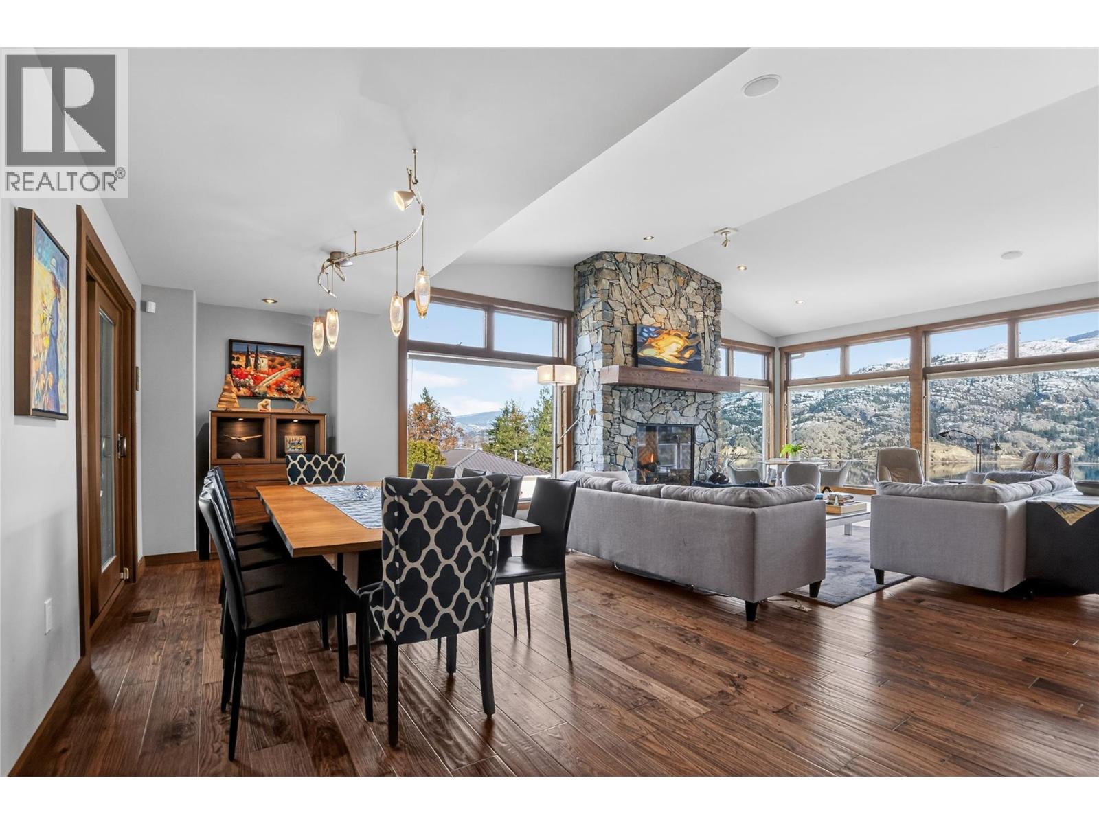 660 Pineview Drive, Kaleden, British Columbia  V0H 1K0 - Photo 6 - 10376682