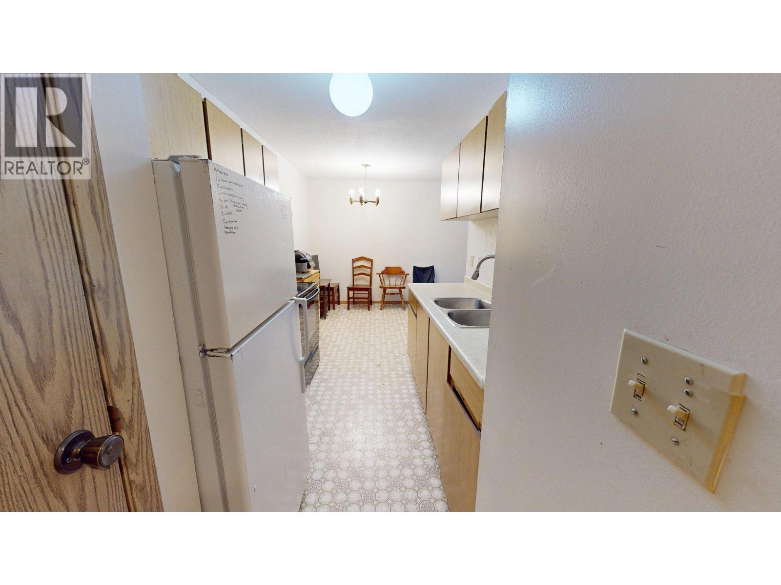 10 Cariboo Drive Unit# 105, Elkford, British Columbia  V0B 1H0 - Photo 2 - 10377384