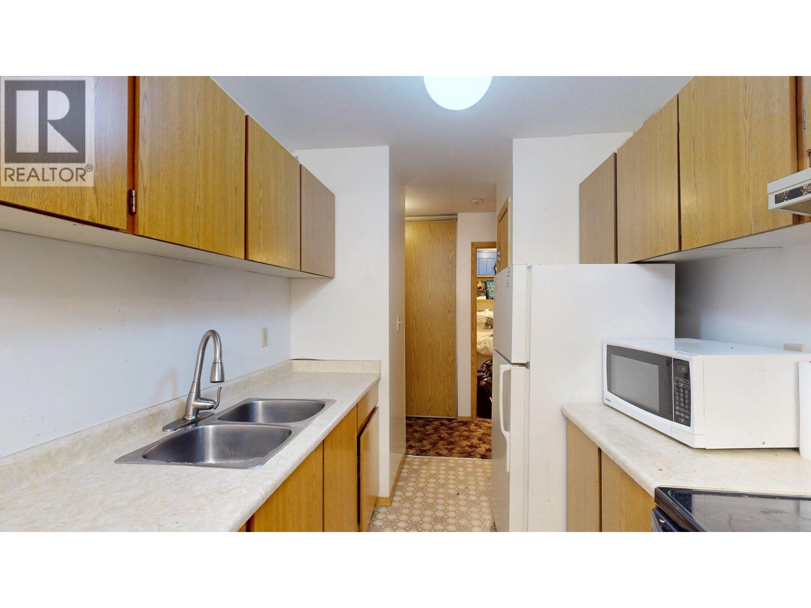 10 Cariboo Drive Unit# 105, Elkford, British Columbia  V0B 1H0 - Photo 6 - 10377384