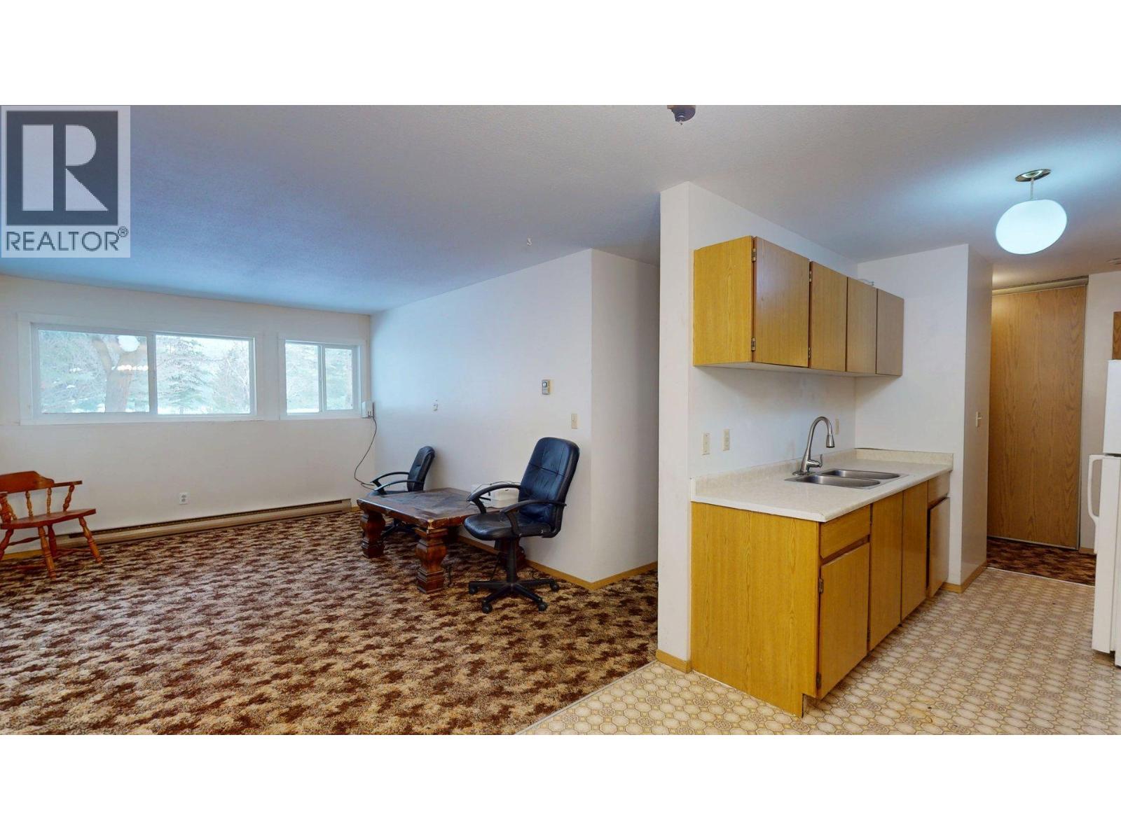 10 Cariboo Drive Unit# 105, Elkford, British Columbia  V0B 1H0 - Photo 7 - 10377384