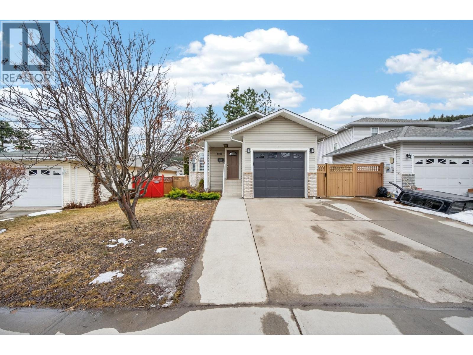 1919 Ash Wynd, Kamloops, British Columbia  V1S 1X5 - Photo 1 - 10377277