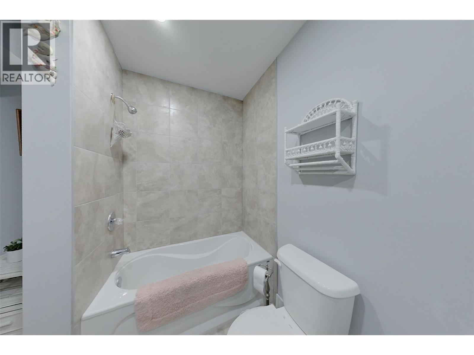 3807 Fairwinds Drive, Osoyoos, British Columbia  V0H 1V4 - Photo 25 - 10377242