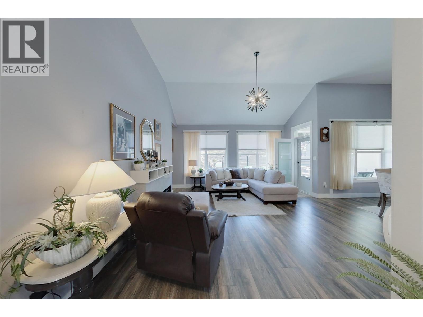 3807 Fairwinds Drive, Osoyoos, British Columbia  V0H 1V4 - Photo 4 - 10377242