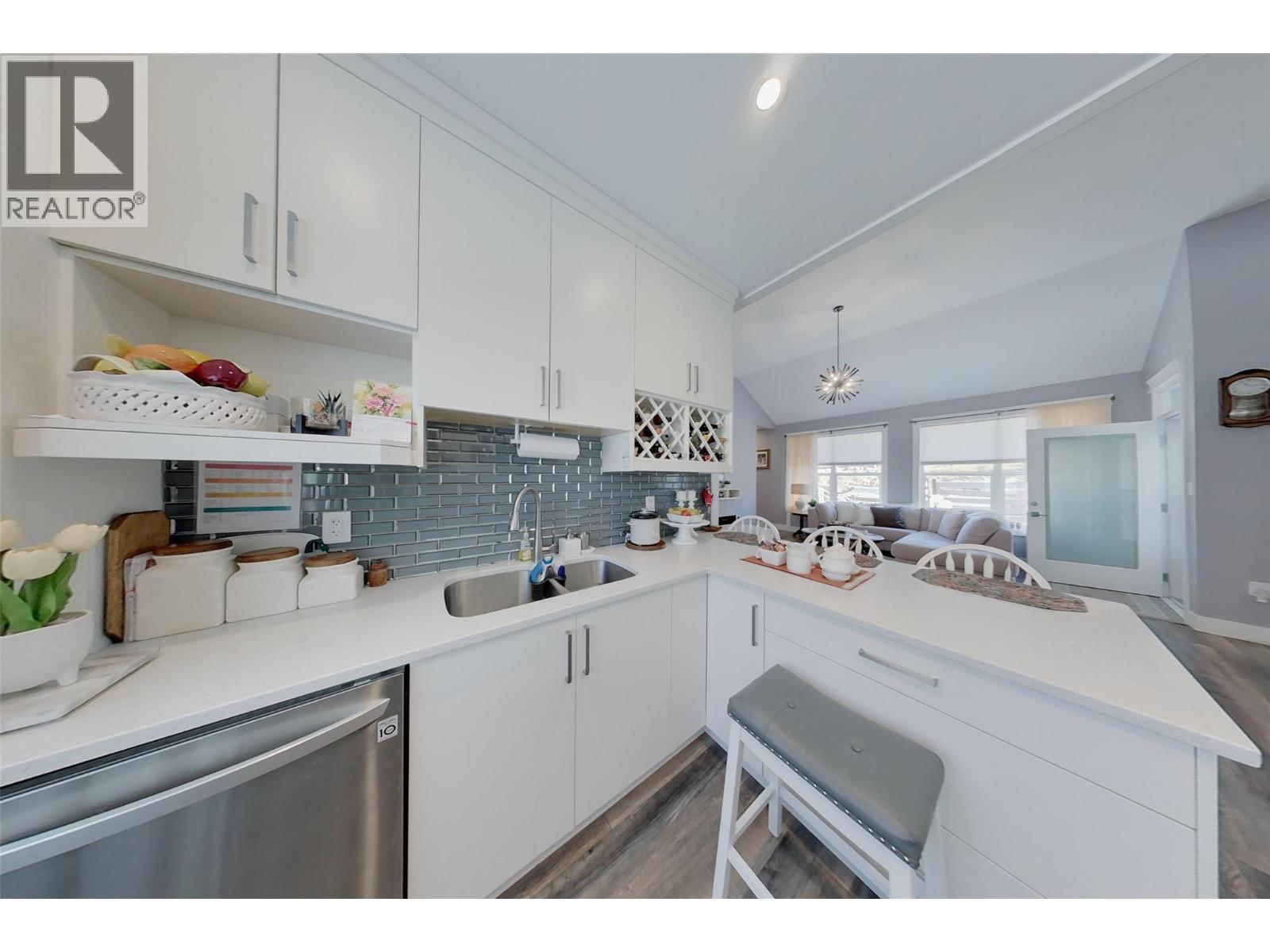 3807 Fairwinds Drive, Osoyoos, British Columbia  V0H 1V4 - Photo 8 - 10377242