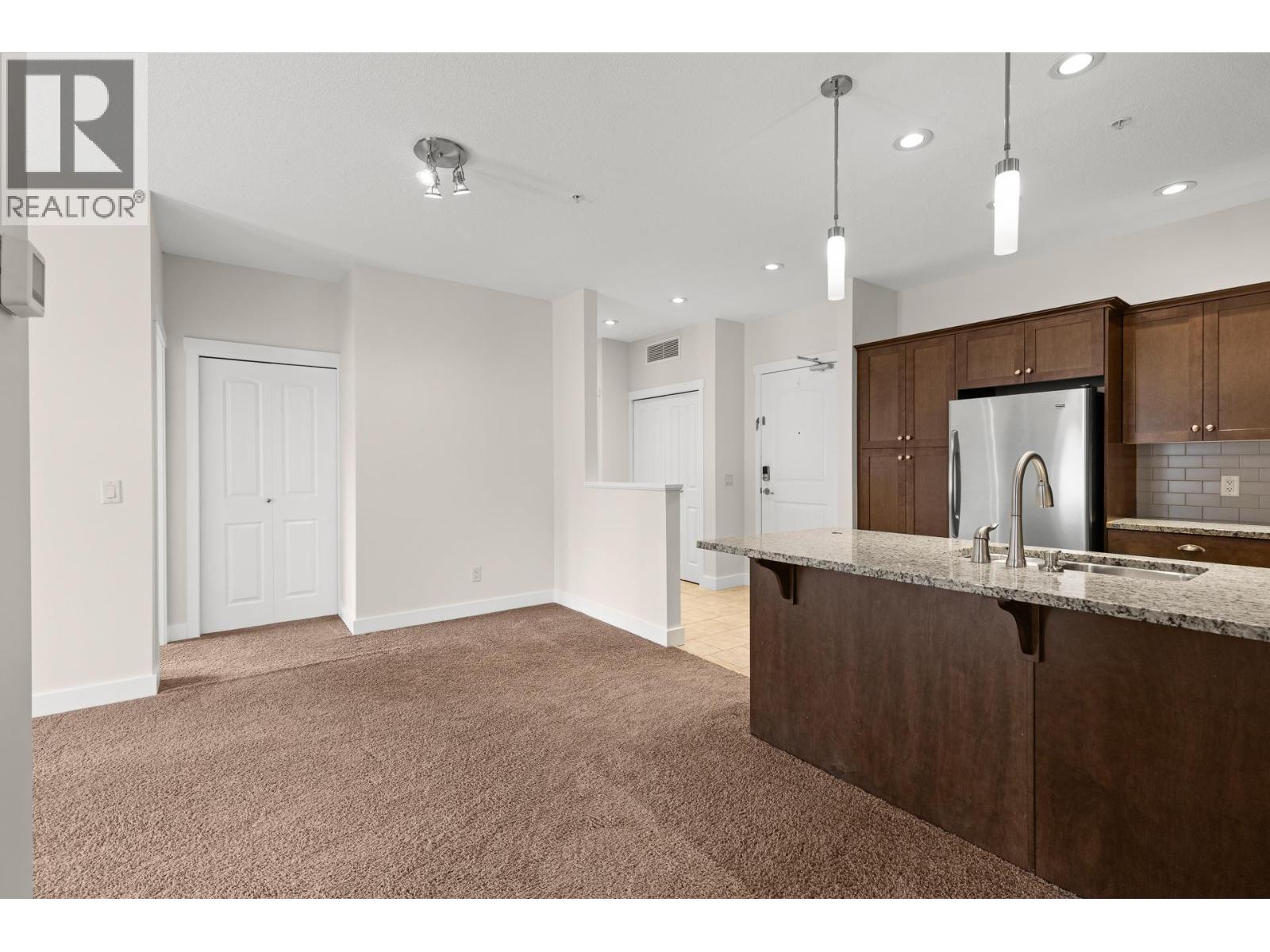 2200 Upper Sundance Drive Unit# 2207, West Kelowna, British Columbia  V4T 3E8 - Photo 12 - 10377237