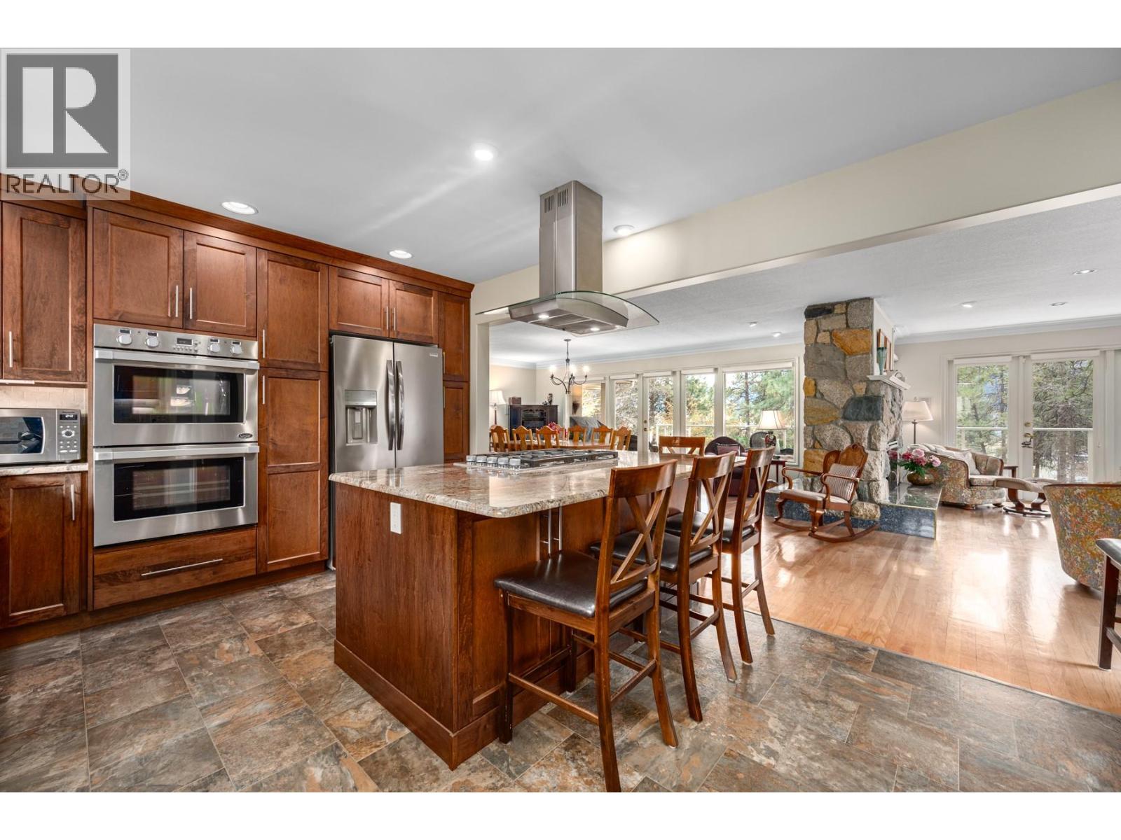 2398 Reid Avenue, Merritt, British Columbia  V1K 1H6 - Photo 11 - 10376909