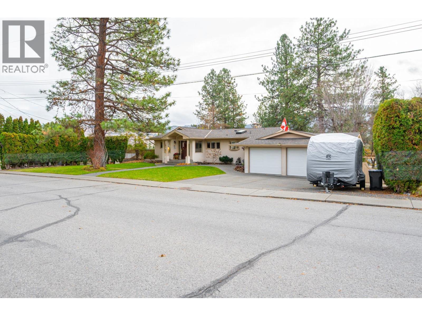 2398 Reid Avenue, Merritt, British Columbia  V1K 1H6 - Photo 47 - 10376909