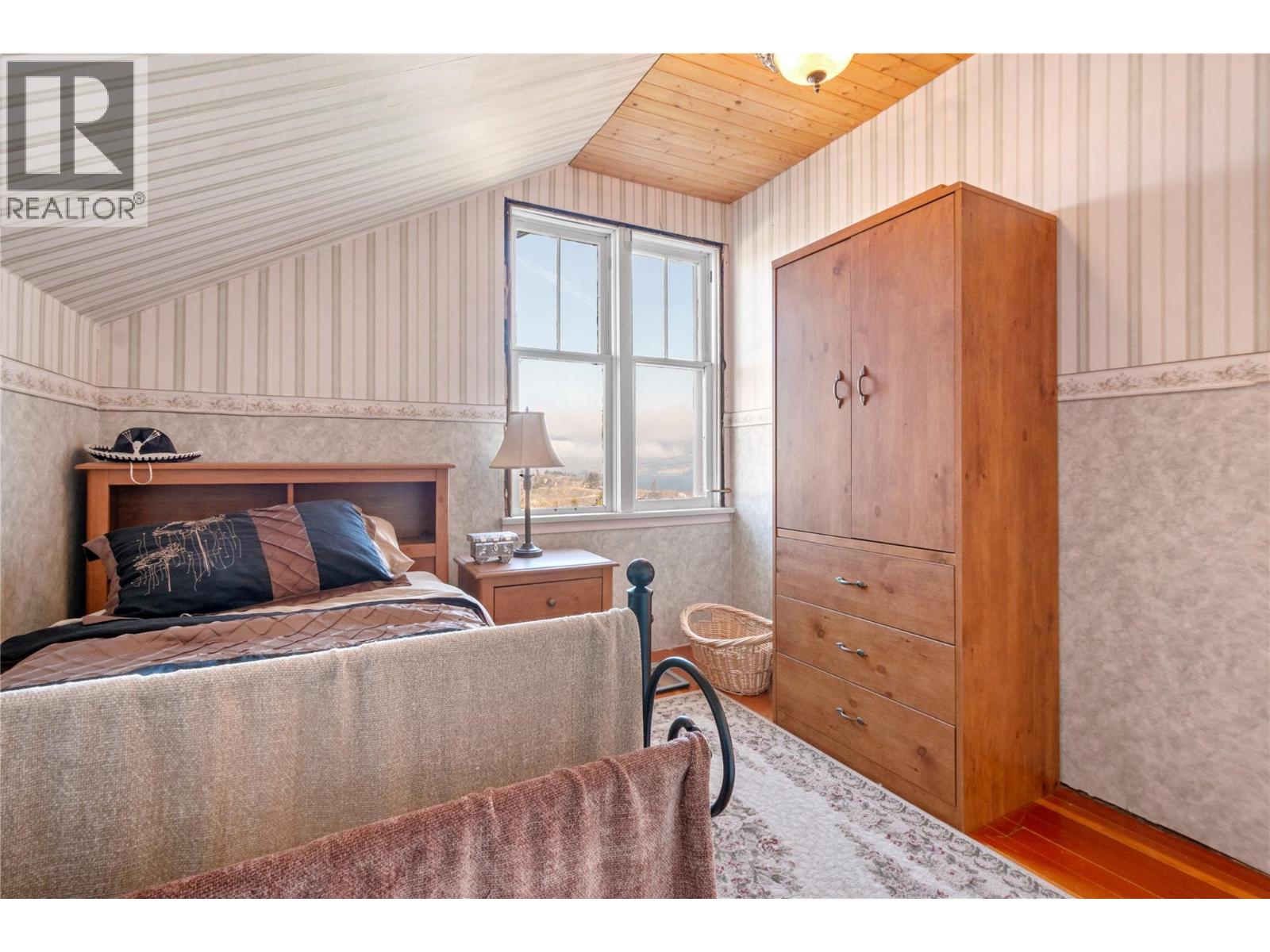 13606 Cooke Avenue, Summerland, British Columbia  V0H 1Z1 - Photo 17 - 10373113