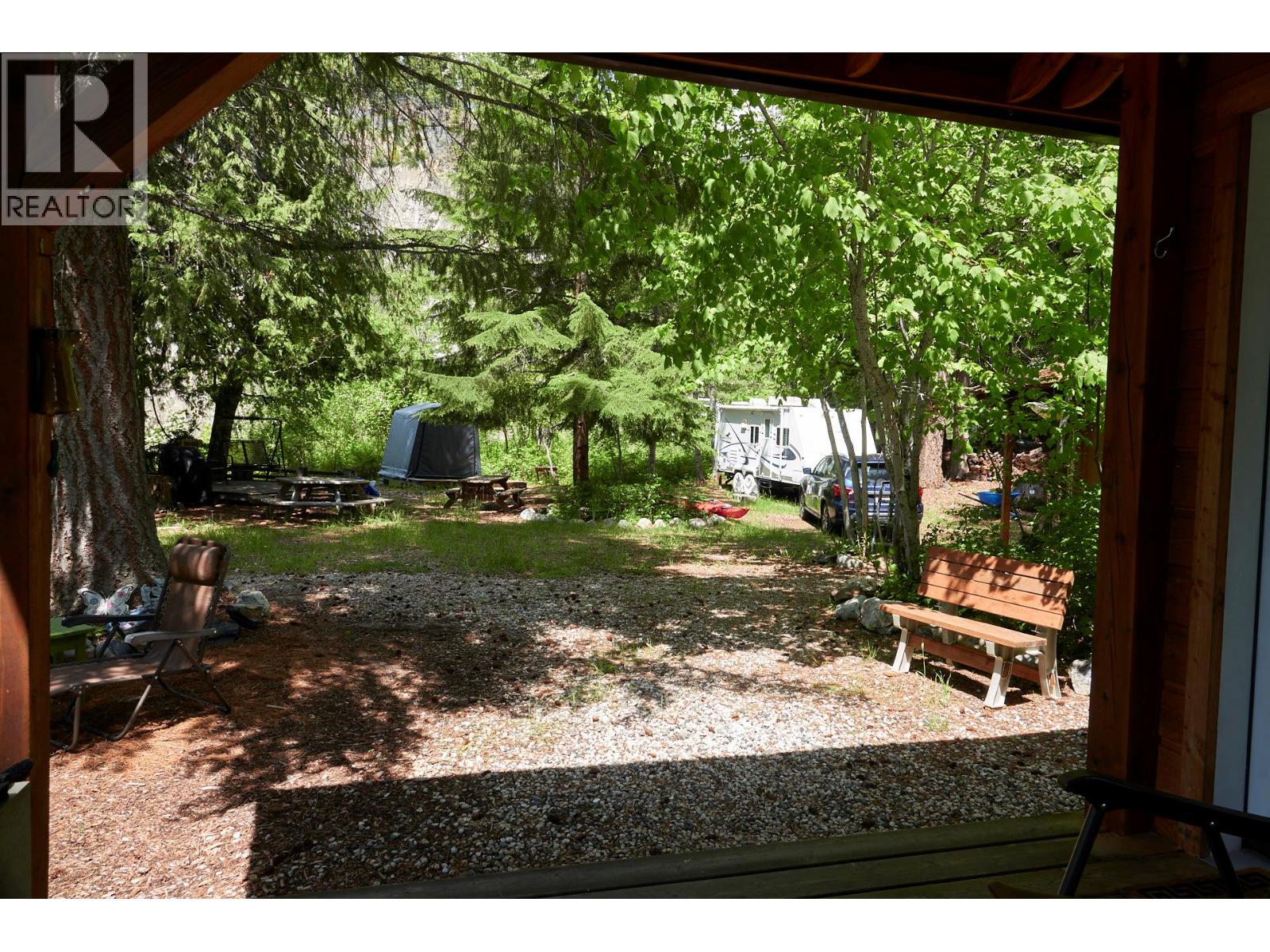 523 Rosebery Loop Road, Rosebery, British Columbia  V0G 1S1 - Photo 11 - 10377369