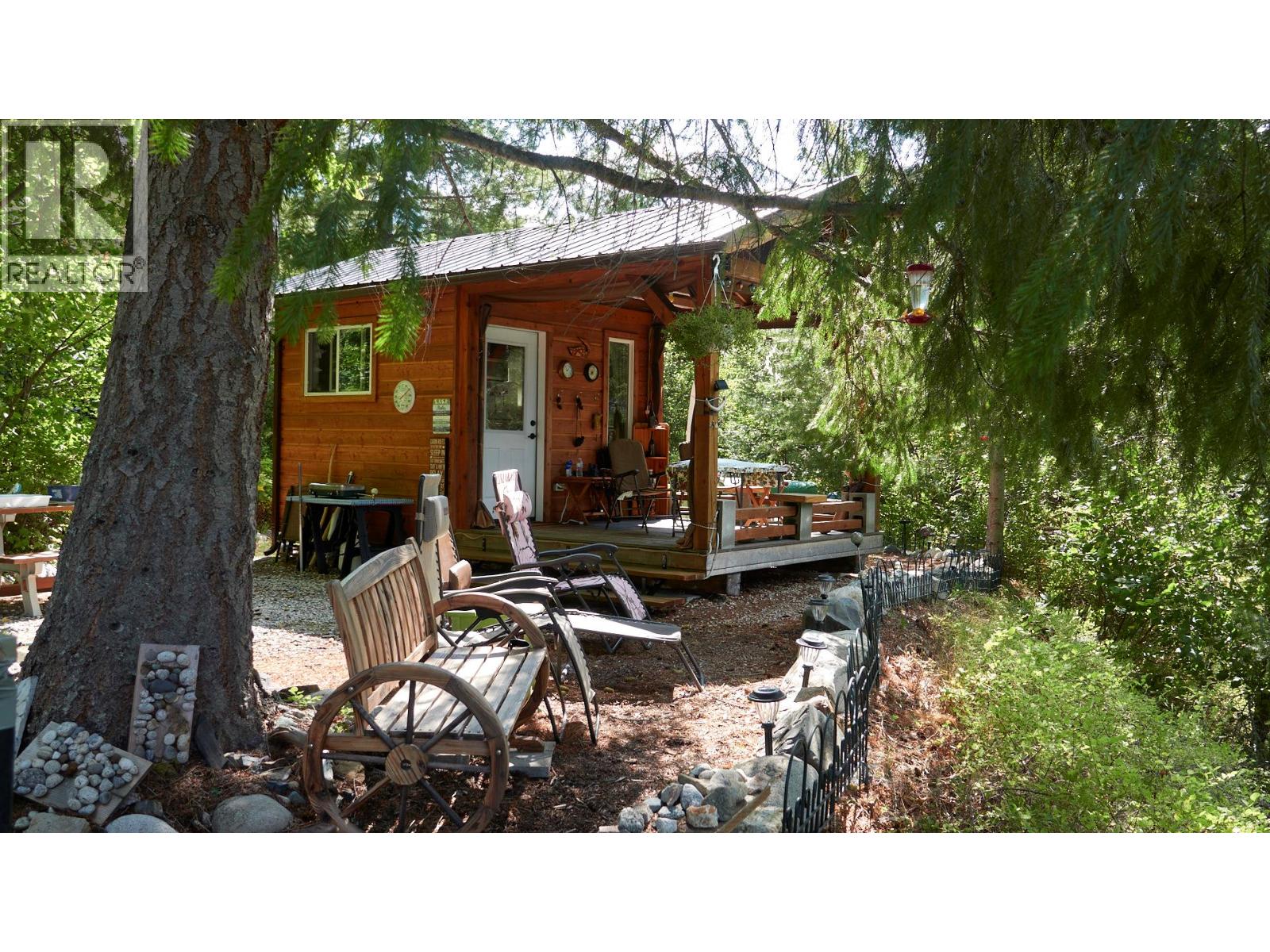 523 Rosebery Loop Road, Rosebery, British Columbia  V0G 1S1 - Photo 18 - 10377369