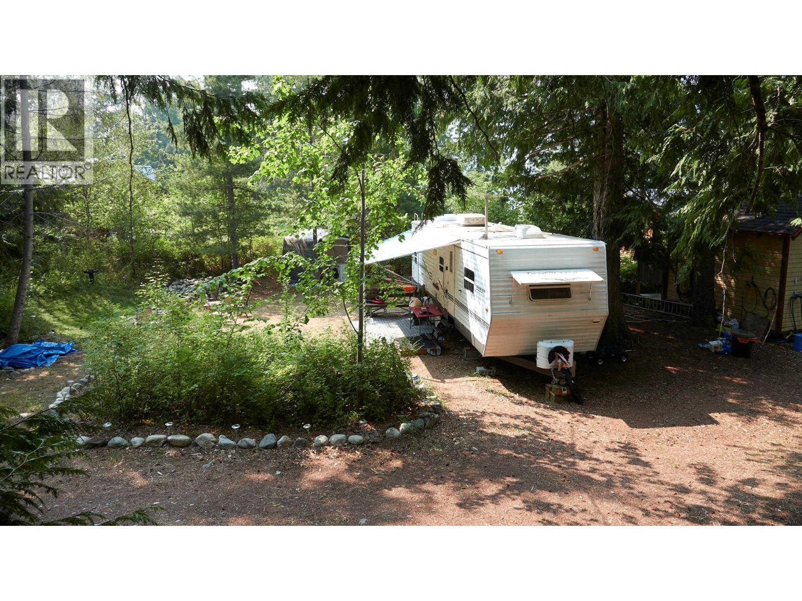 523 Rosebery Loop Road, Rosebery, British Columbia  V0G 1S1 - Photo 6 - 10377369