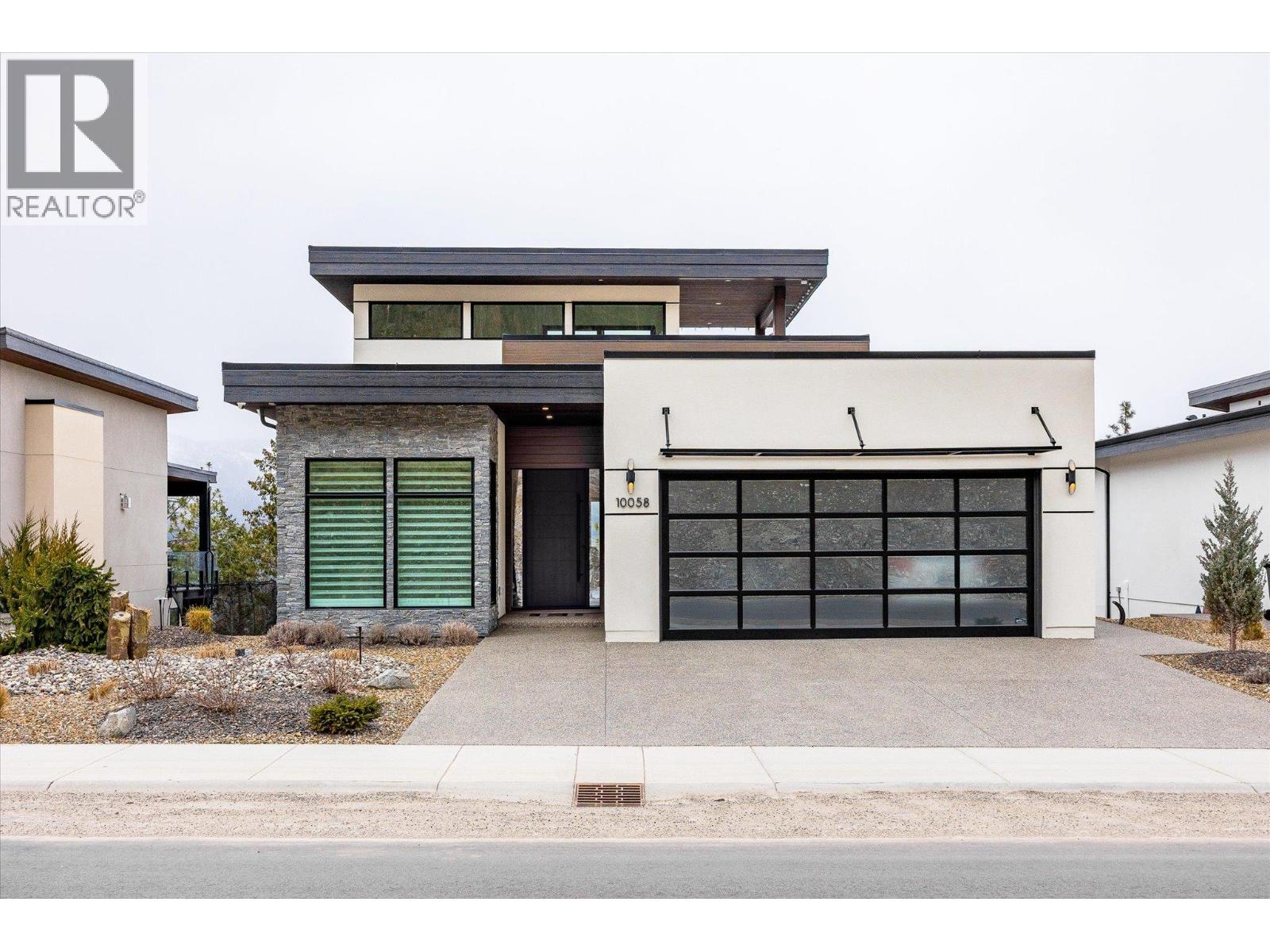 10058 Beacon Hill Drive, Lake Country, British Columbia  V4V 0A9 - Photo 2 - 10377279