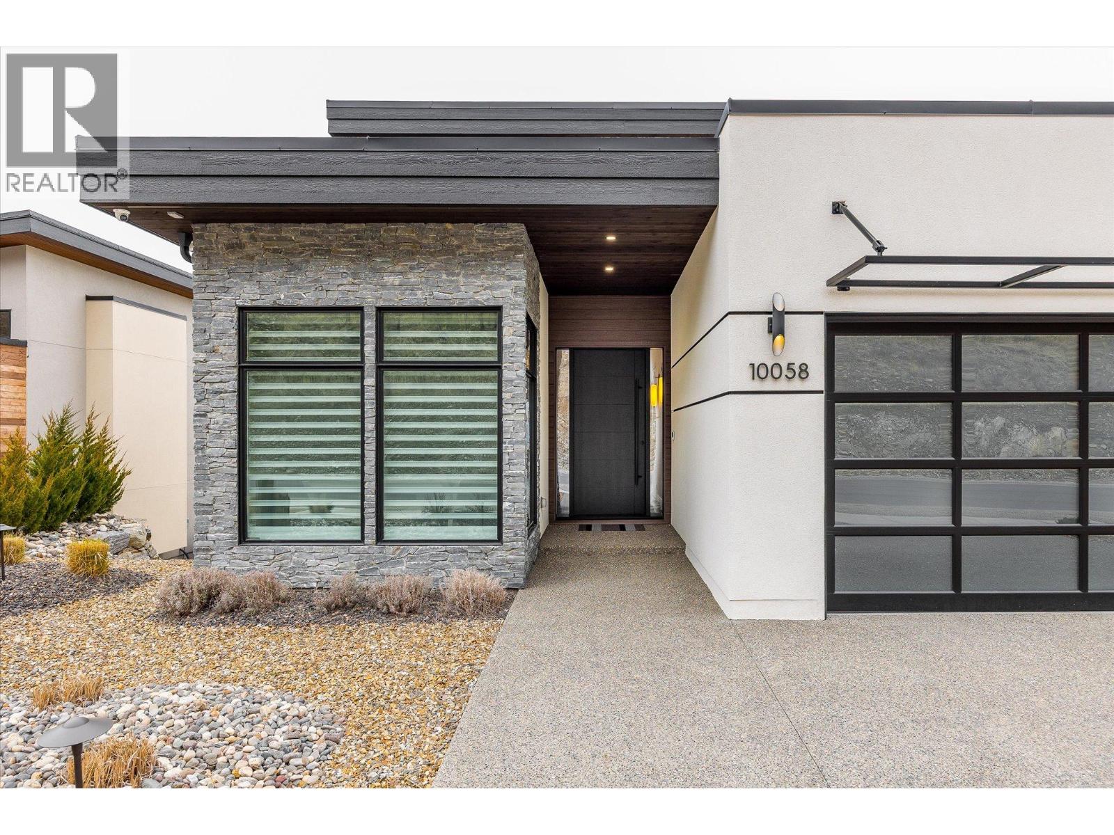 10058 Beacon Hill Drive, Lake Country, British Columbia  V4V 0A9 - Photo 3 - 10377279