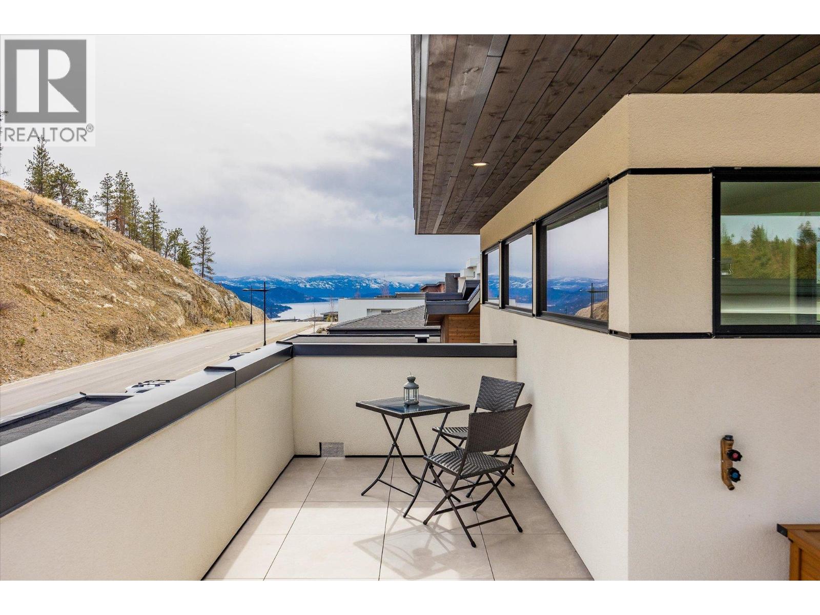 10058 Beacon Hill Drive, Lake Country, British Columbia  V4V 0A9 - Photo 47 - 10377279