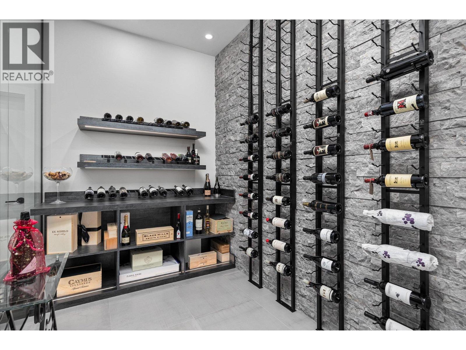 10058 Beacon Hill Drive, Lake Country, British Columbia  V4V 0A9 - Photo 51 - 10377279