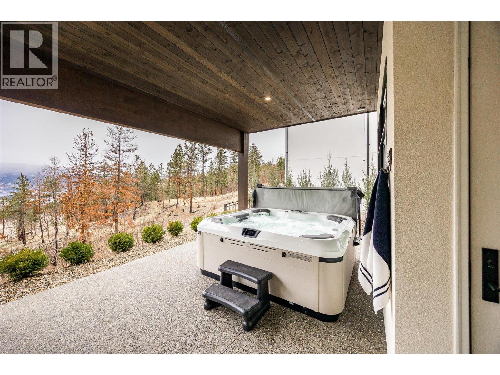 10058 Beacon Hill Drive, Lake Country, British Columbia  V4V 0A9 - Photo 65 - 10377279