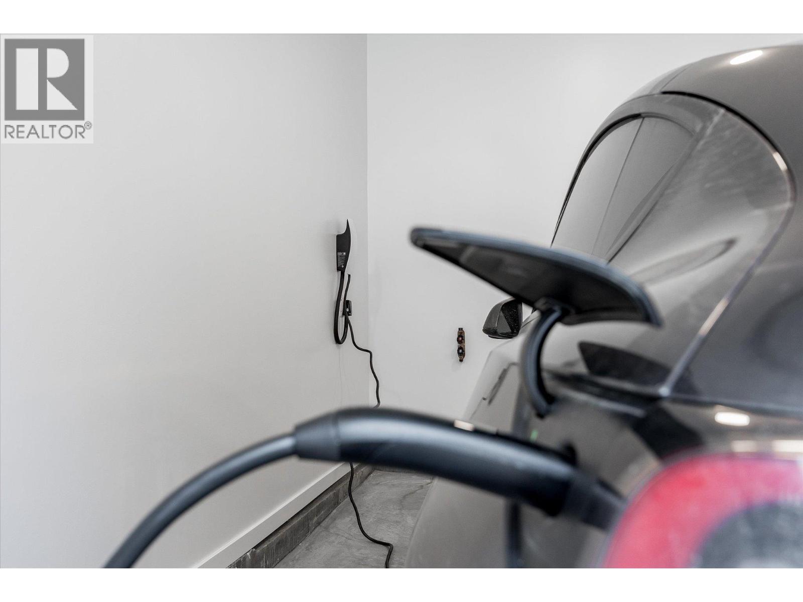 10058 Beacon Hill Drive, Lake Country, British Columbia  V4V 0A9 - Photo 69 - 10377279